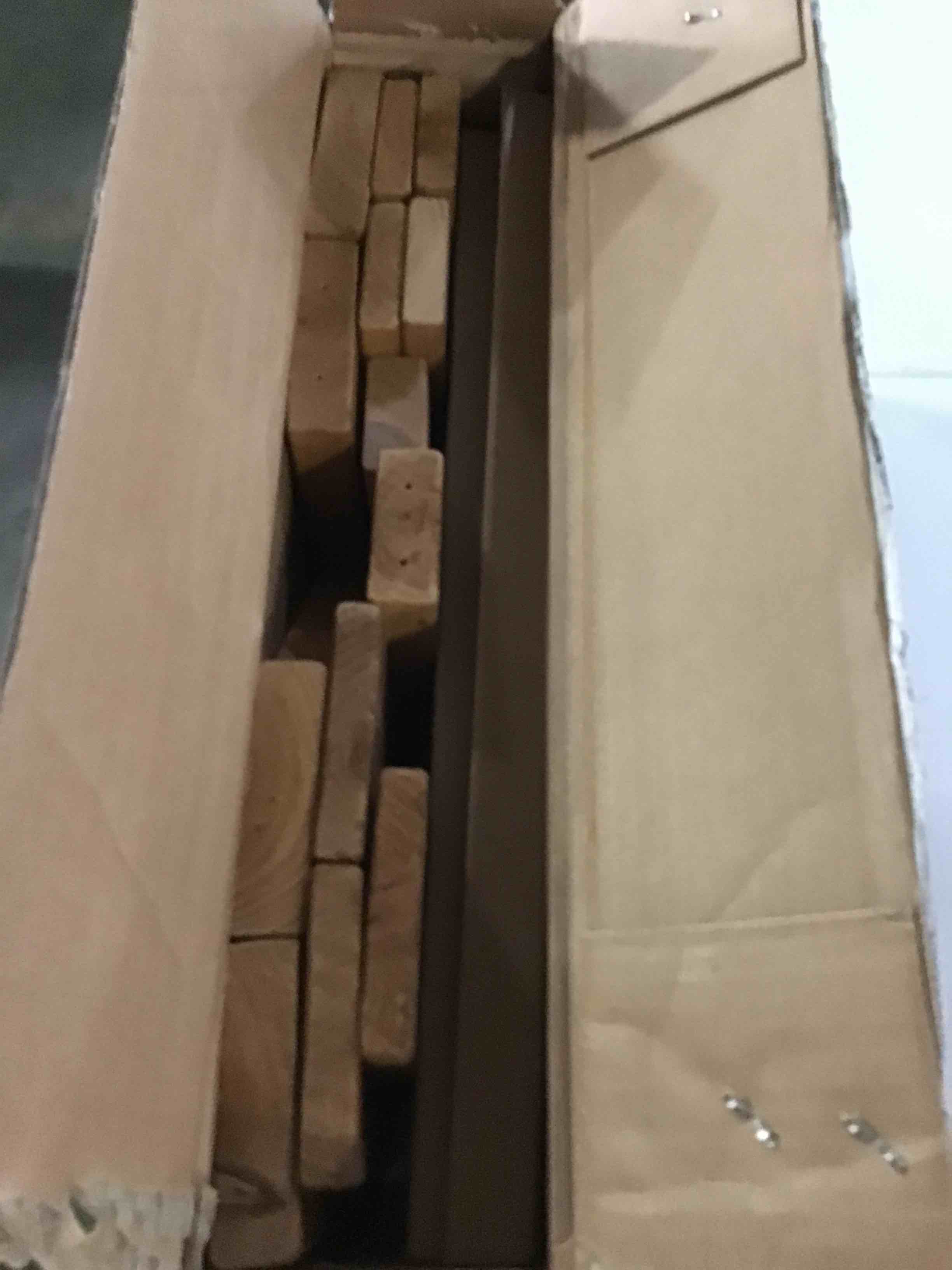 https://s3.amazonaws.com/lotting-images-prod/bidfta/RED5154032_1694187307026.jpeg