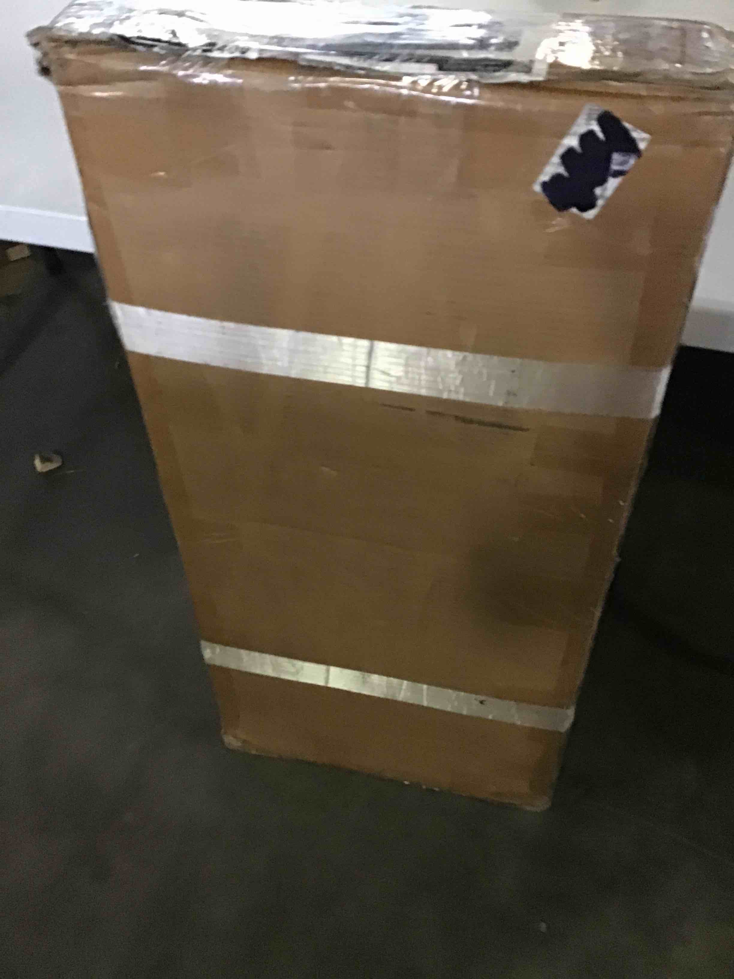 https://s3.amazonaws.com/lotting-images-prod/bidfta/RED5154032_1694187327323.jpeg