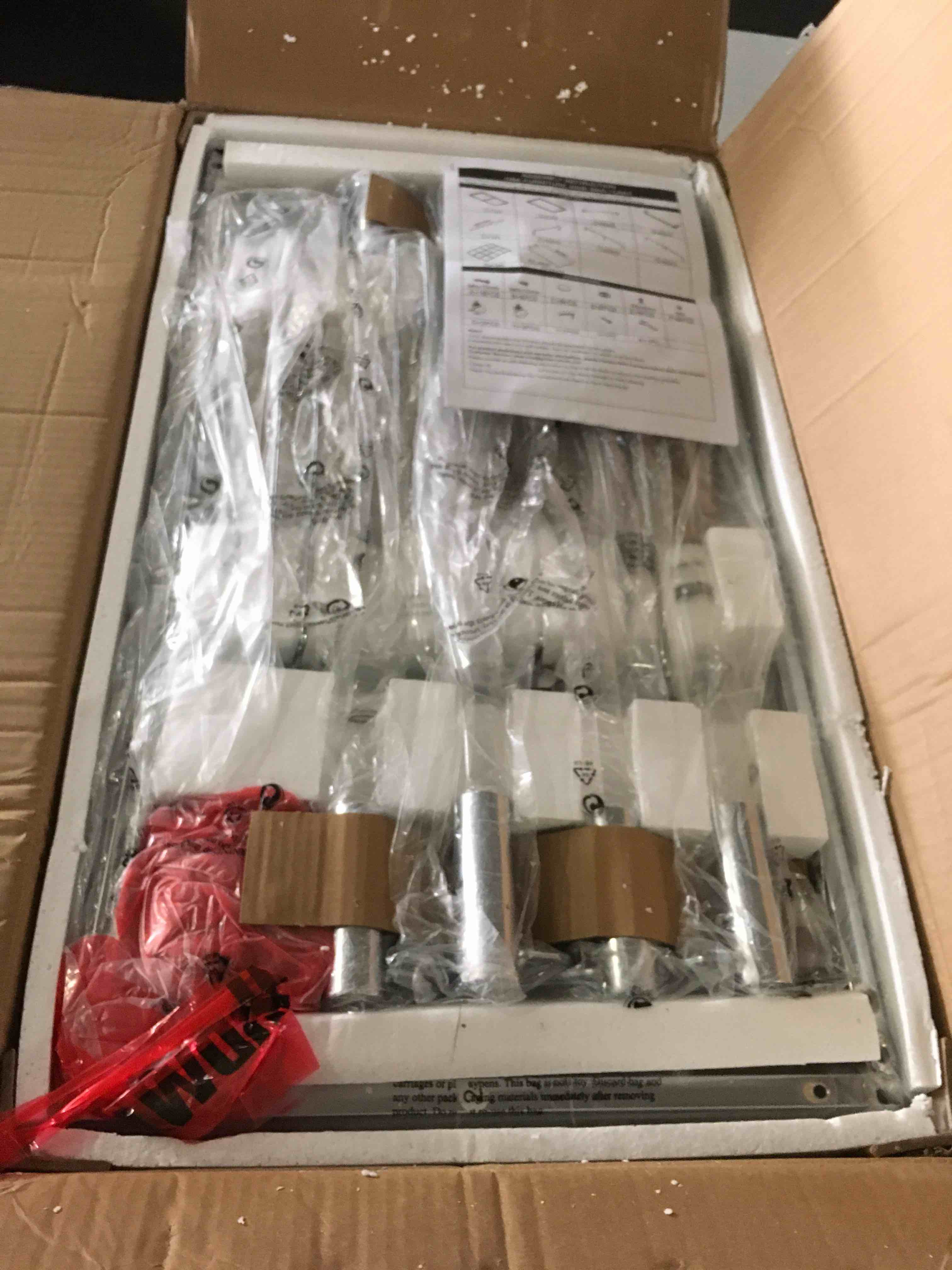 https://s3.amazonaws.com/lotting-images-prod/bidfta/RED5154142_1694434903495.jpeg
