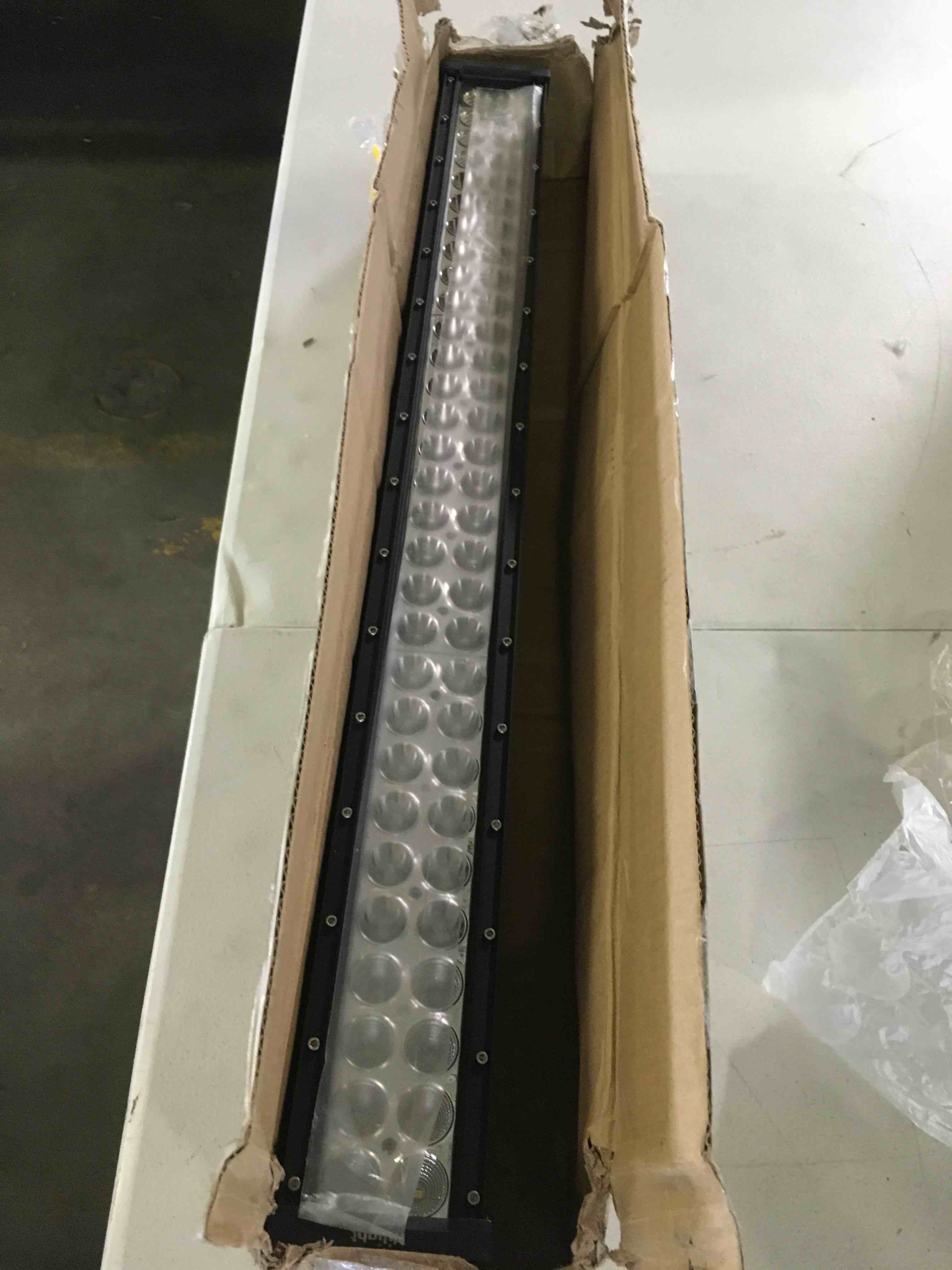 https://s3.amazonaws.com/lotting-images-prod/bidfta/RED5154203_1694449455663.jpeg