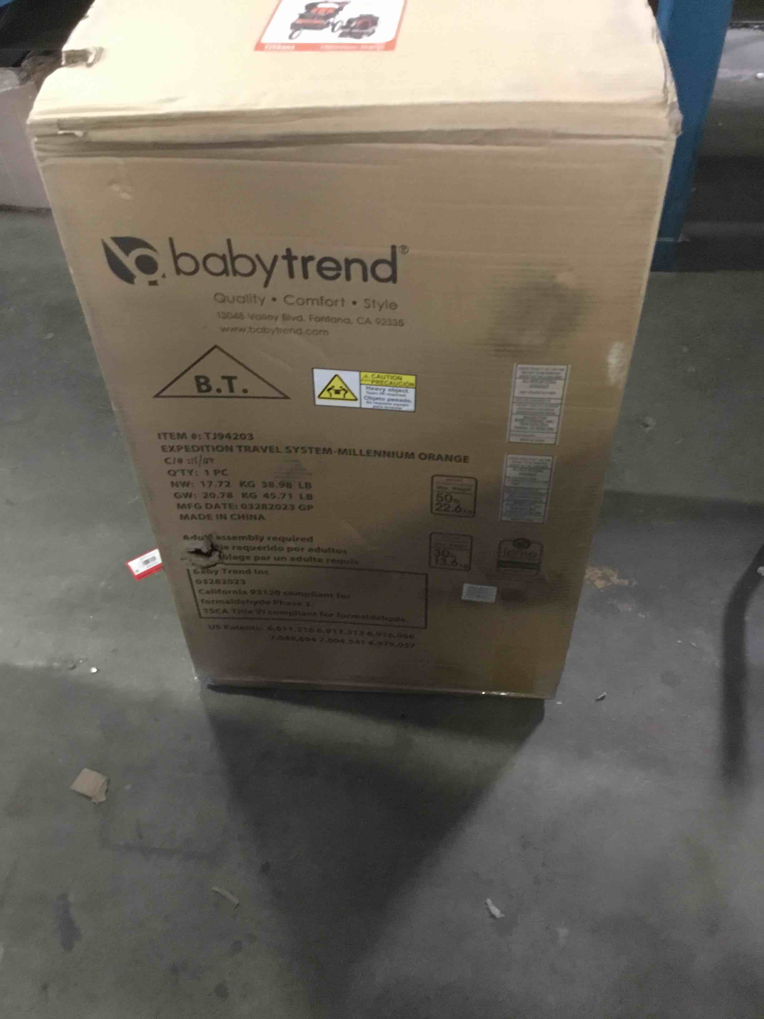 https://s3.amazonaws.com/lotting-images-prod/bidfta/RED5154214_1694454416209.jpeg