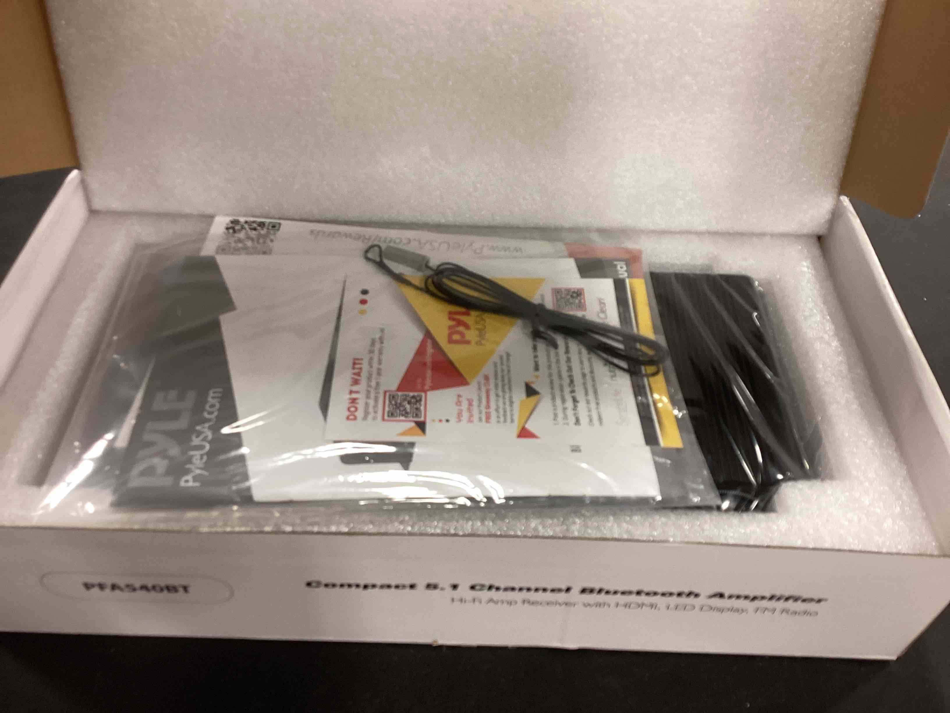 https://s3.amazonaws.com/lotting-images-prod/bidfta/RED5156191_1688571981166.jpeg