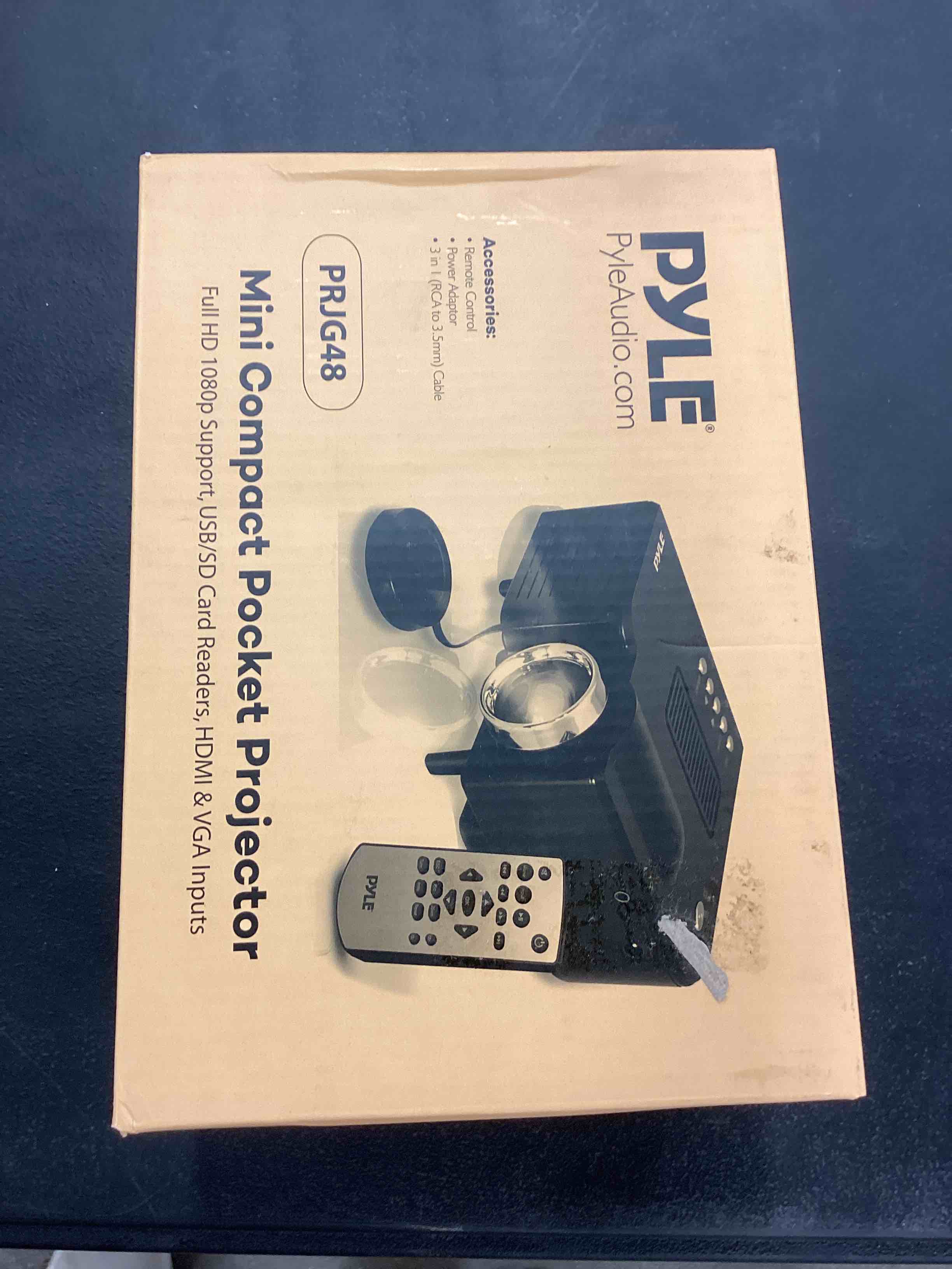 https://s3.amazonaws.com/lotting-images-prod/bidfta/RED5156192_1688572059829.jpeg