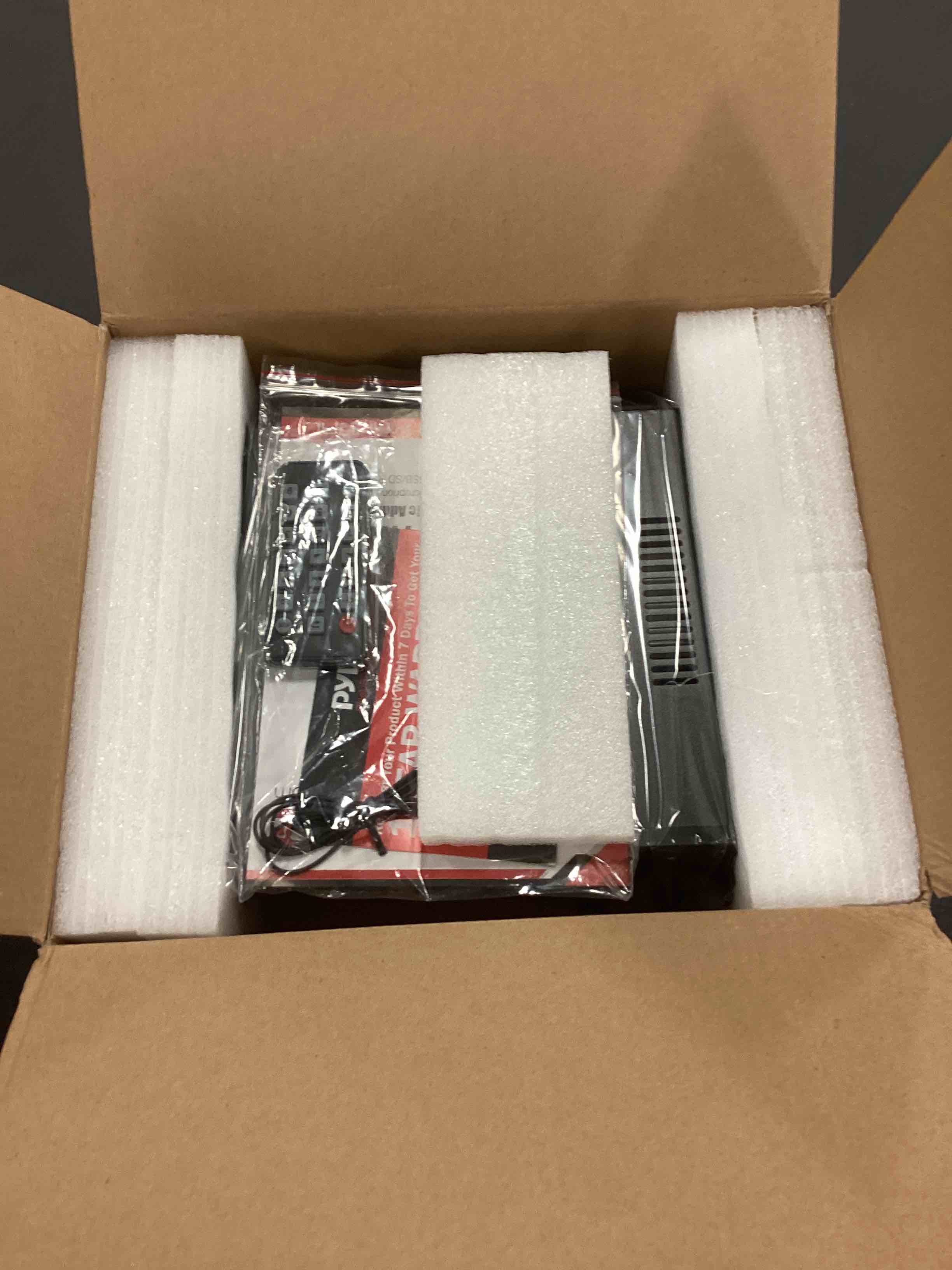 https://s3.amazonaws.com/lotting-images-prod/bidfta/RED5156194_1688572313118.jpeg