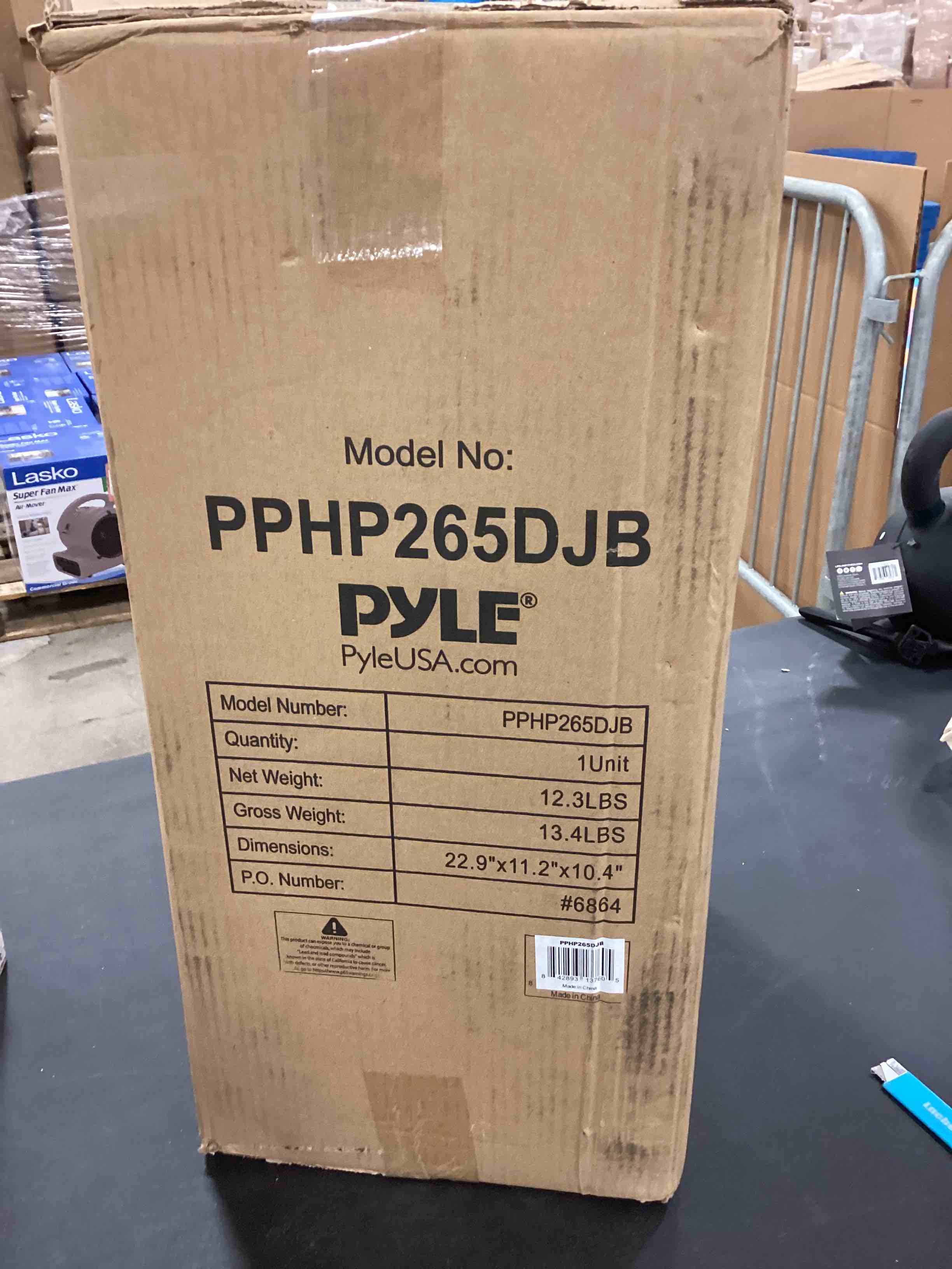 https://s3.amazonaws.com/lotting-images-prod/bidfta/RED5156196_1688572515653.jpeg