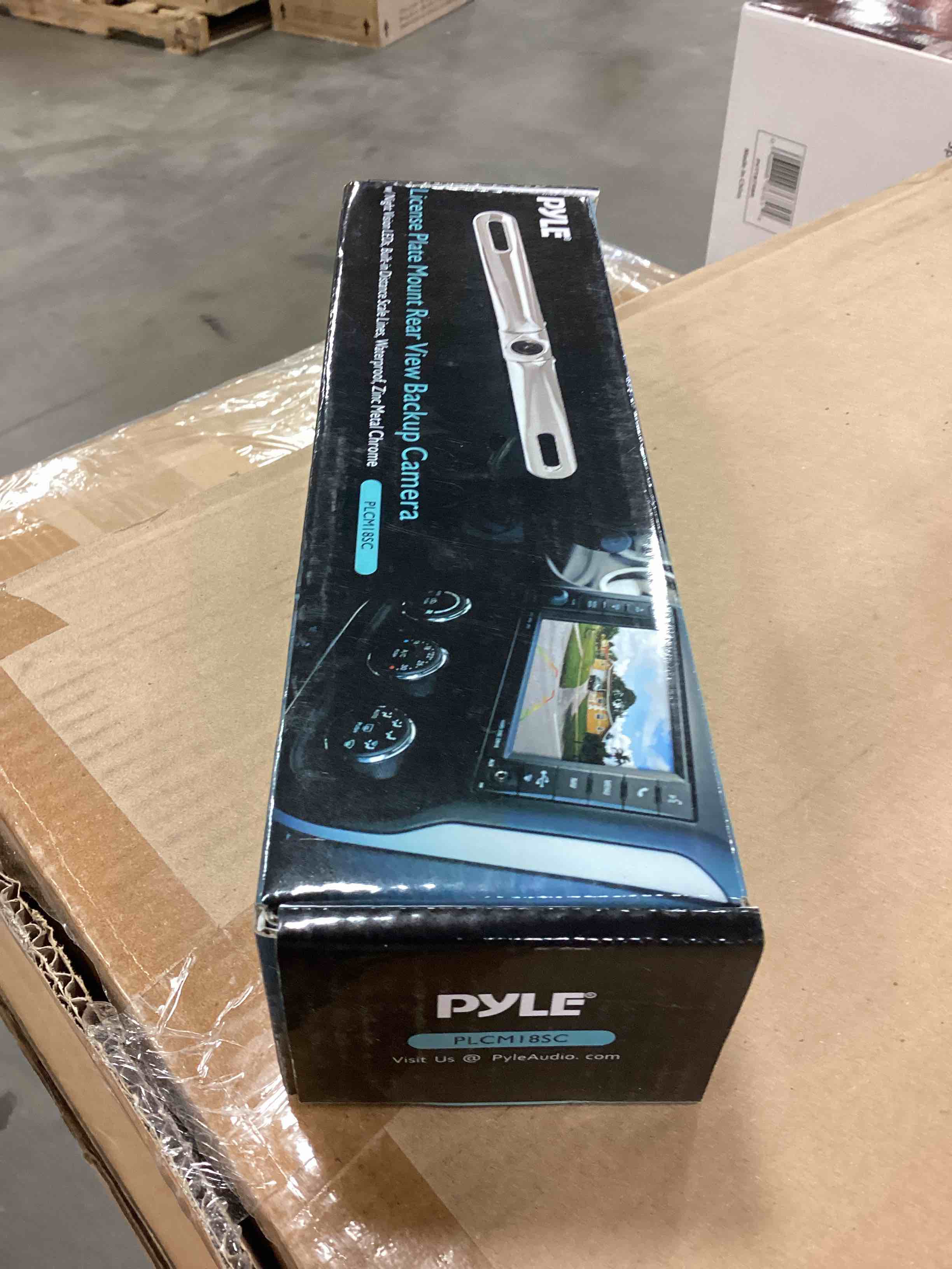 https://s3.amazonaws.com/lotting-images-prod/bidfta/RED5156923_1689005467955.jpeg