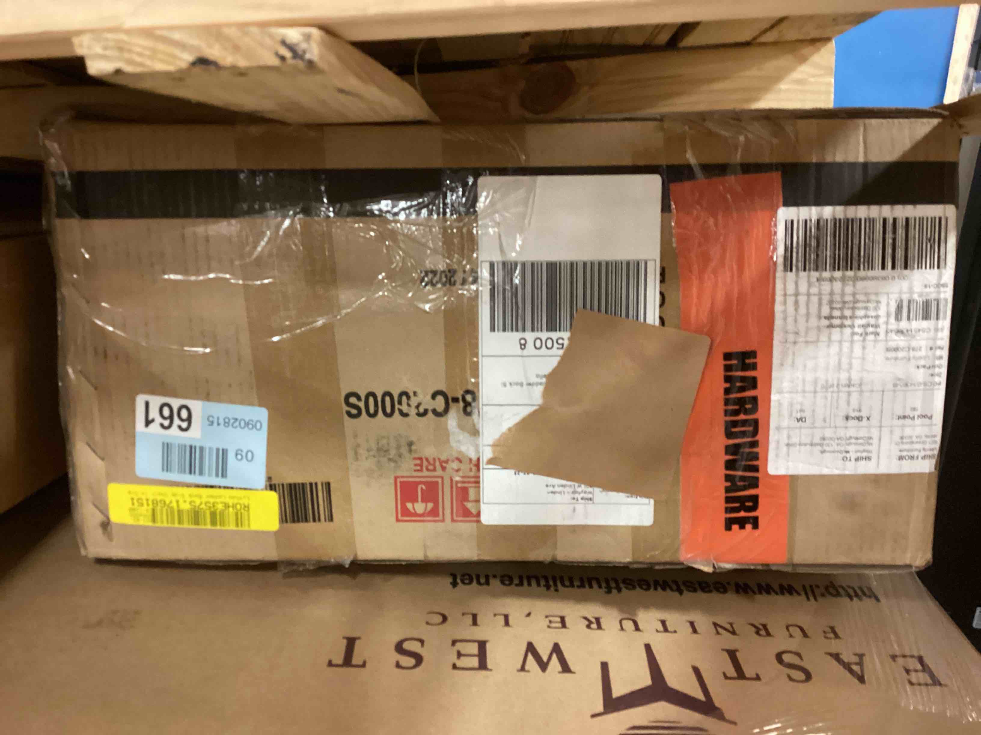 https://s3.amazonaws.com/lotting-images-prod/bidfta/RED5156962_1689018962707.jpeg