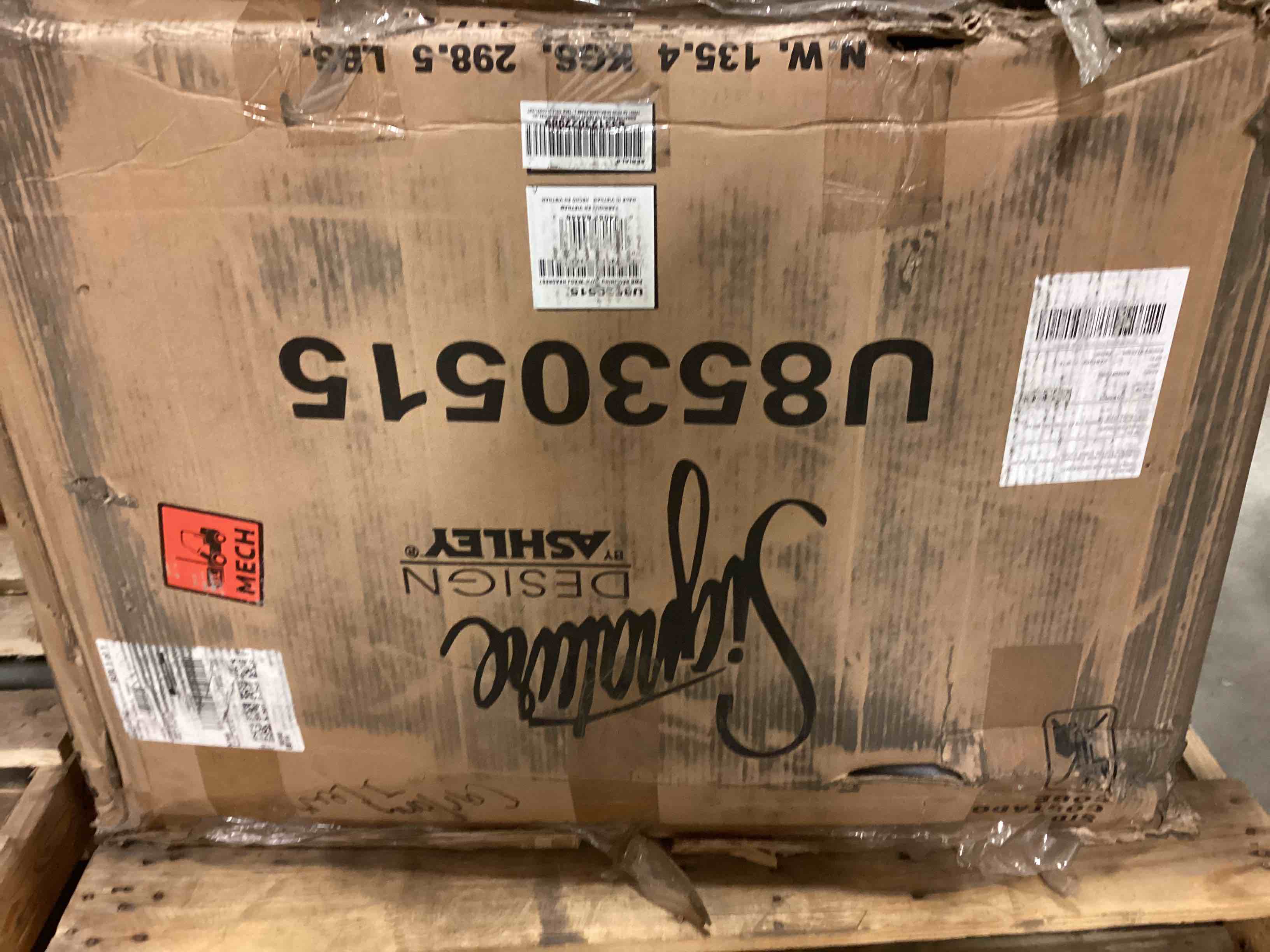 https://s3.amazonaws.com/lotting-images-prod/bidfta/RED5157002_1689092762032.jpeg