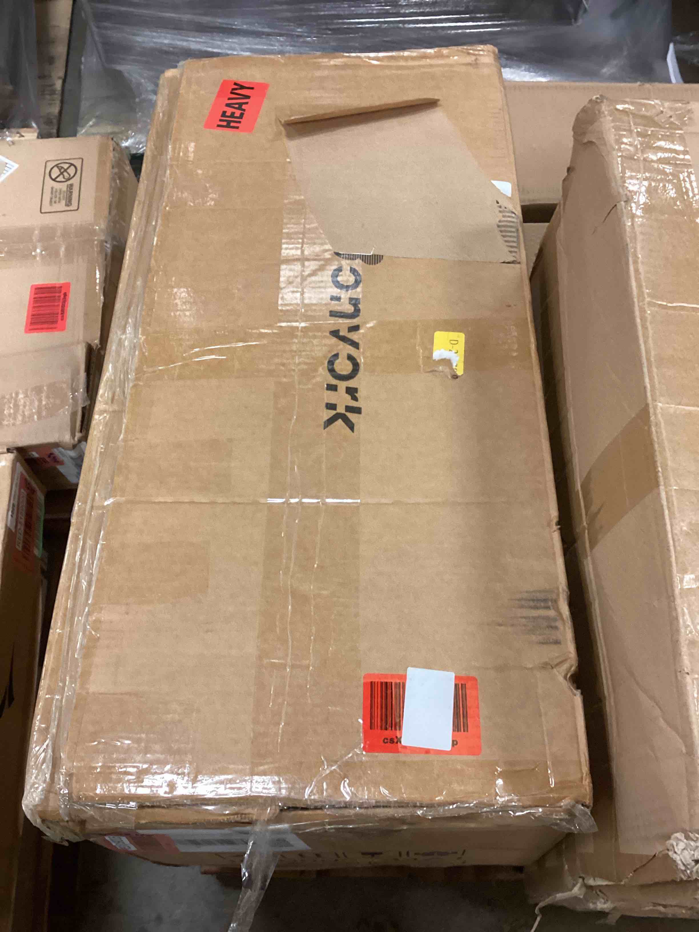 https://s3.amazonaws.com/lotting-images-prod/bidfta/RED5159005_1692898765317.jpeg