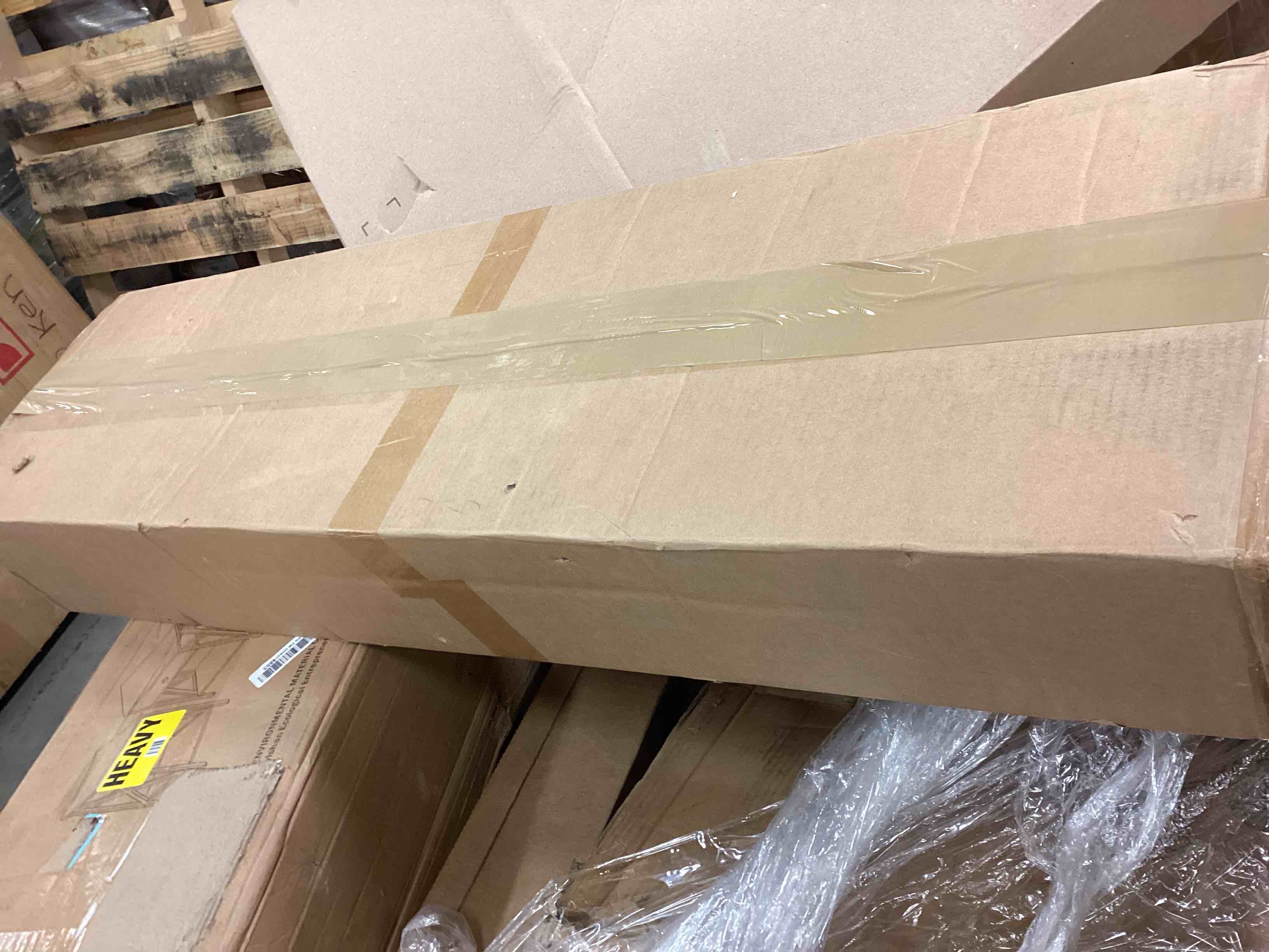 https://s3.amazonaws.com/lotting-images-prod/bidfta/RED5159818_1695663274706.jpeg