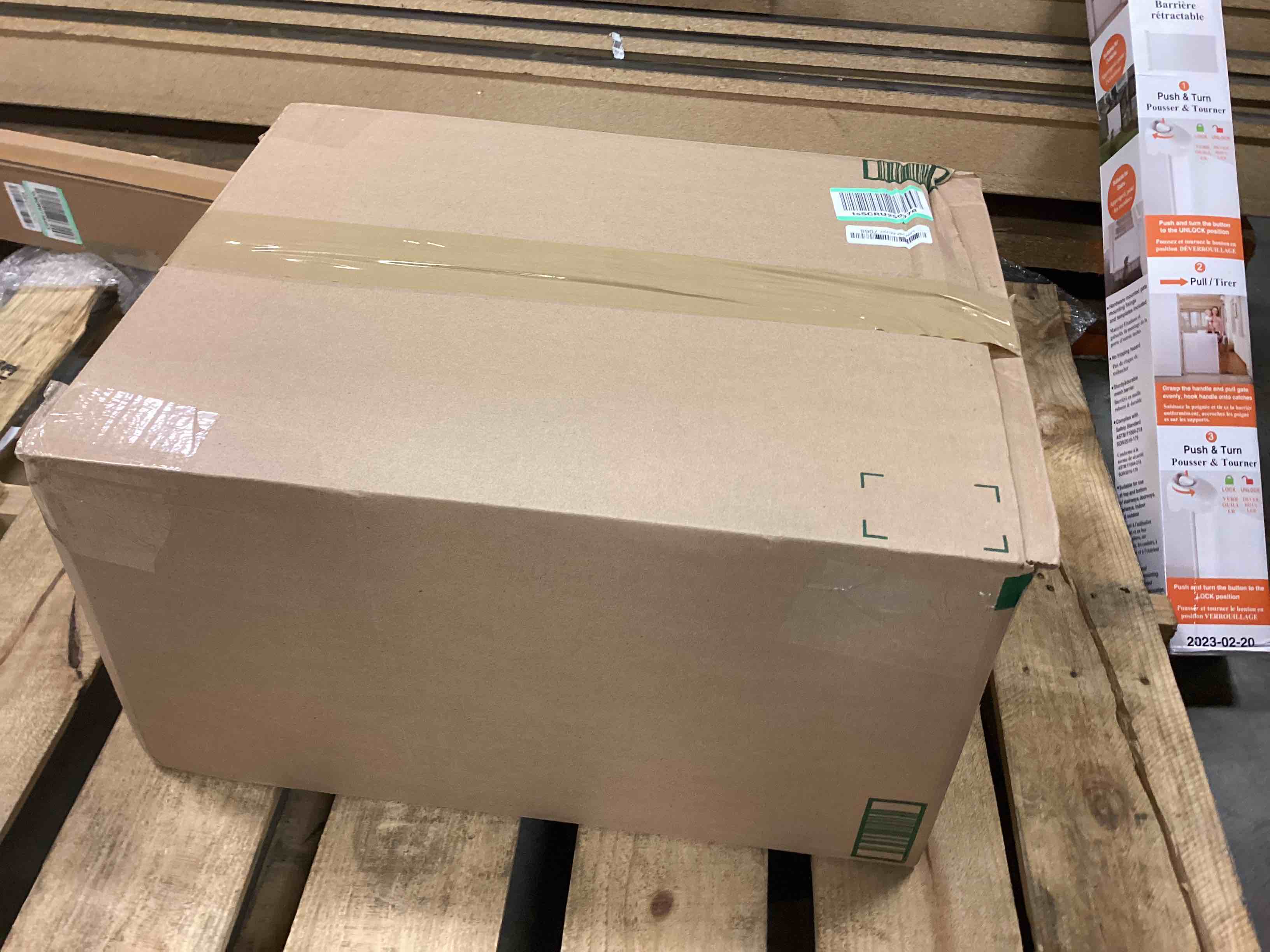 https://s3.amazonaws.com/lotting-images-prod/bidfta/RED5159824_1695659943766.jpeg