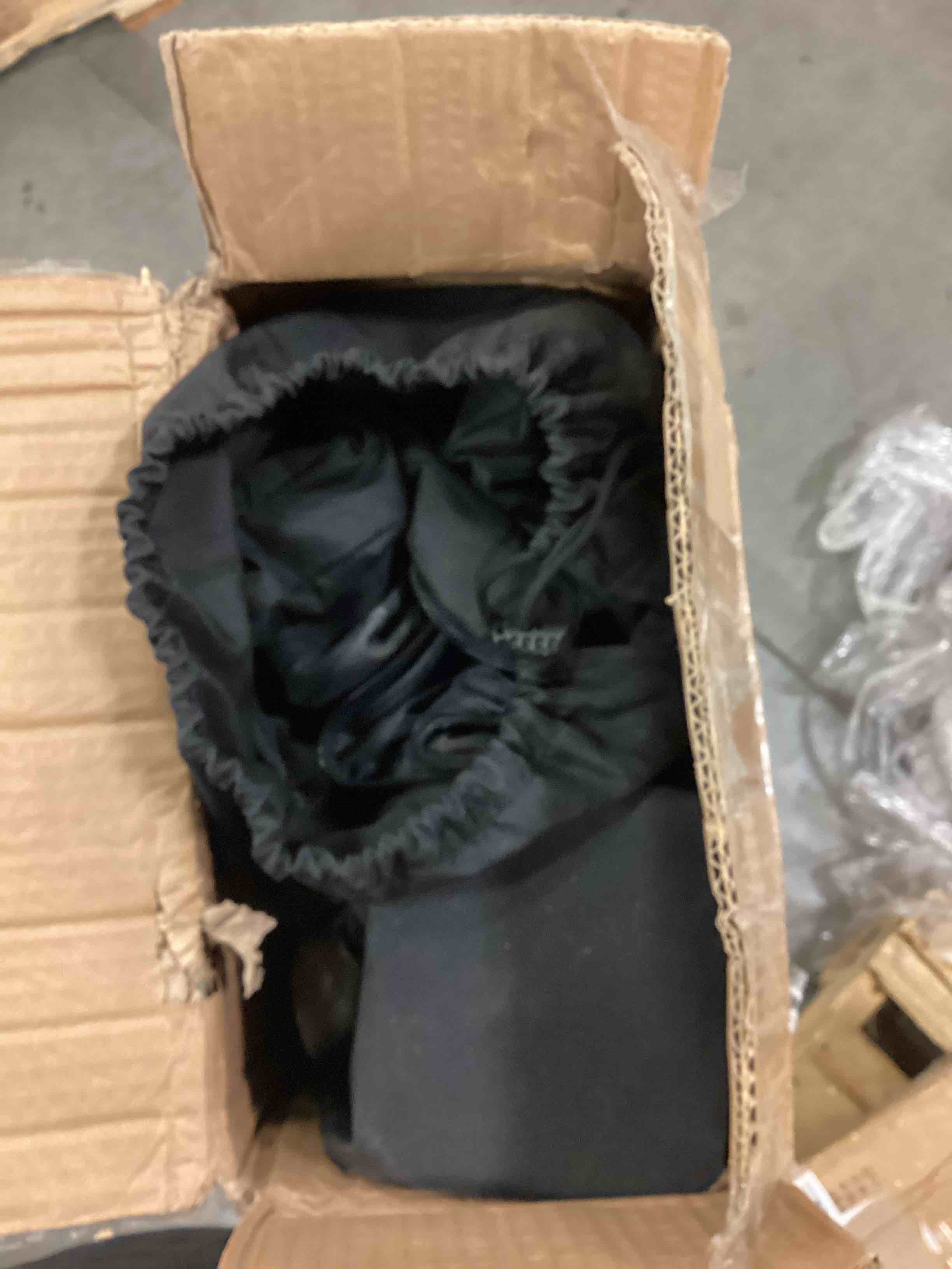https://s3.amazonaws.com/lotting-images-prod/bidfta/RED5159828_1695668994525.jpeg