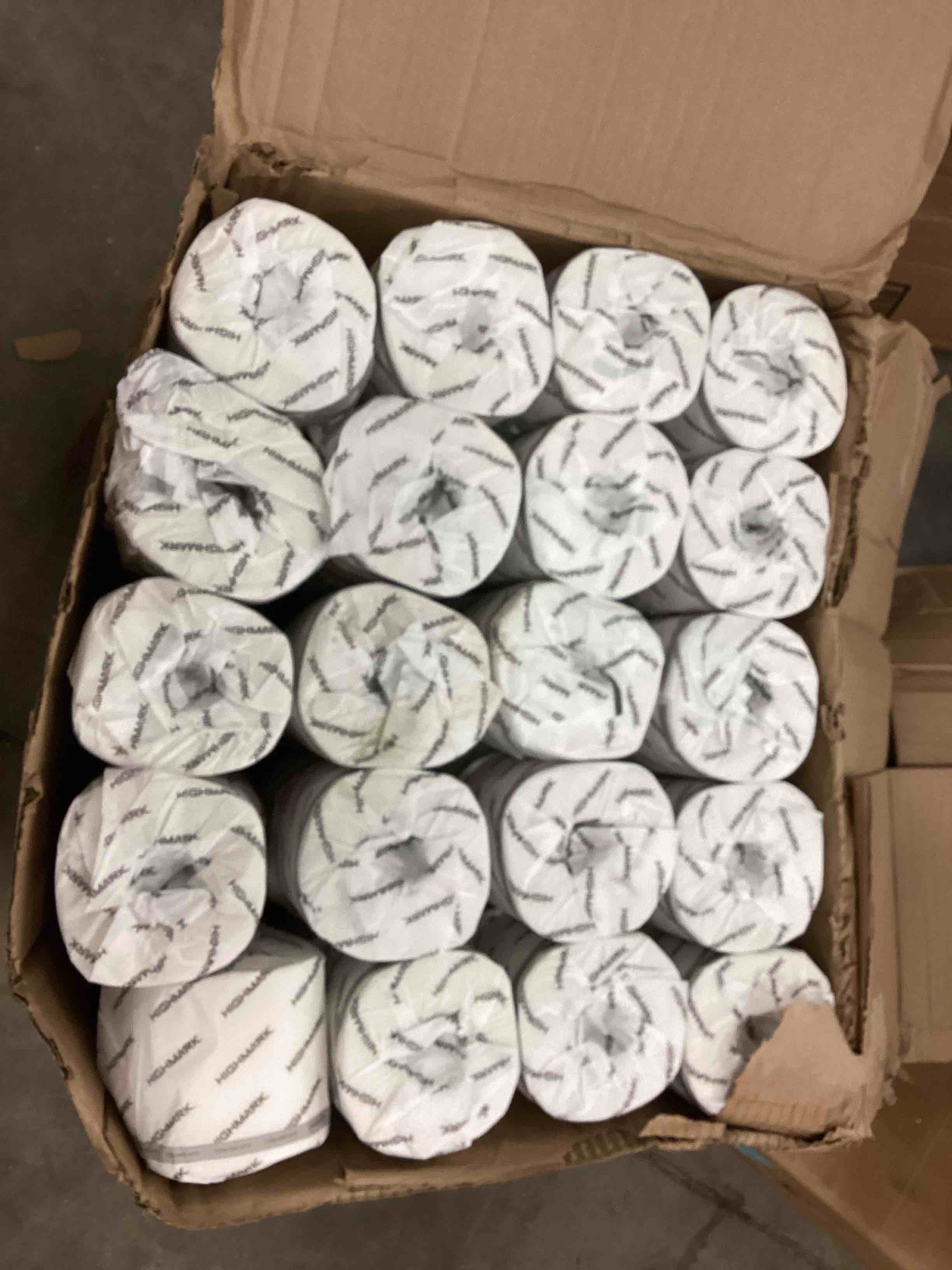 https://s3.amazonaws.com/lotting-images-prod/bidfta/RED5160155_1715365011427.jpeg