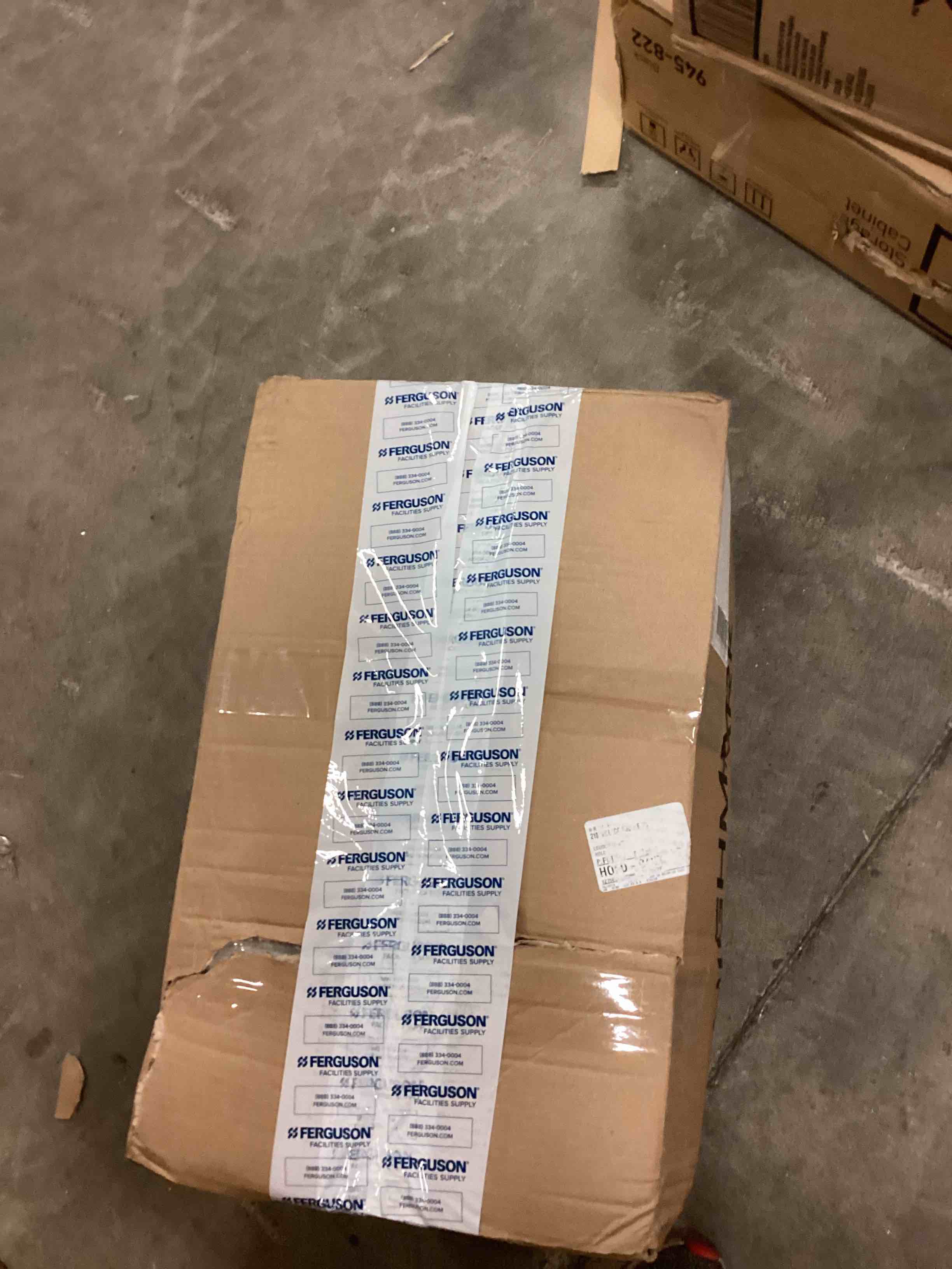 https://s3.amazonaws.com/lotting-images-prod/bidfta/RED5160168_1715369199065.jpeg