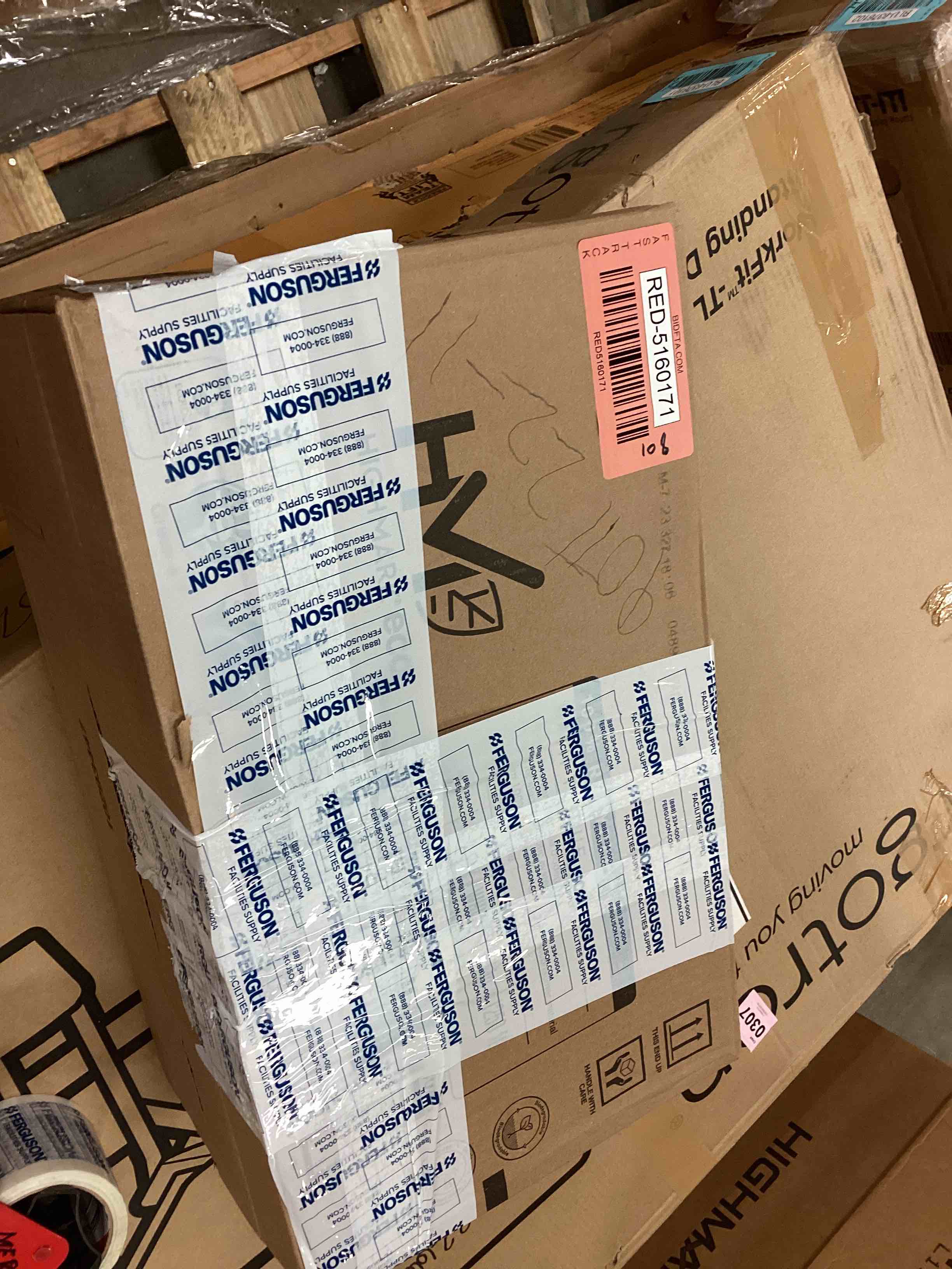 https://s3.amazonaws.com/lotting-images-prod/bidfta/RED5160171_1715369967256.jpeg