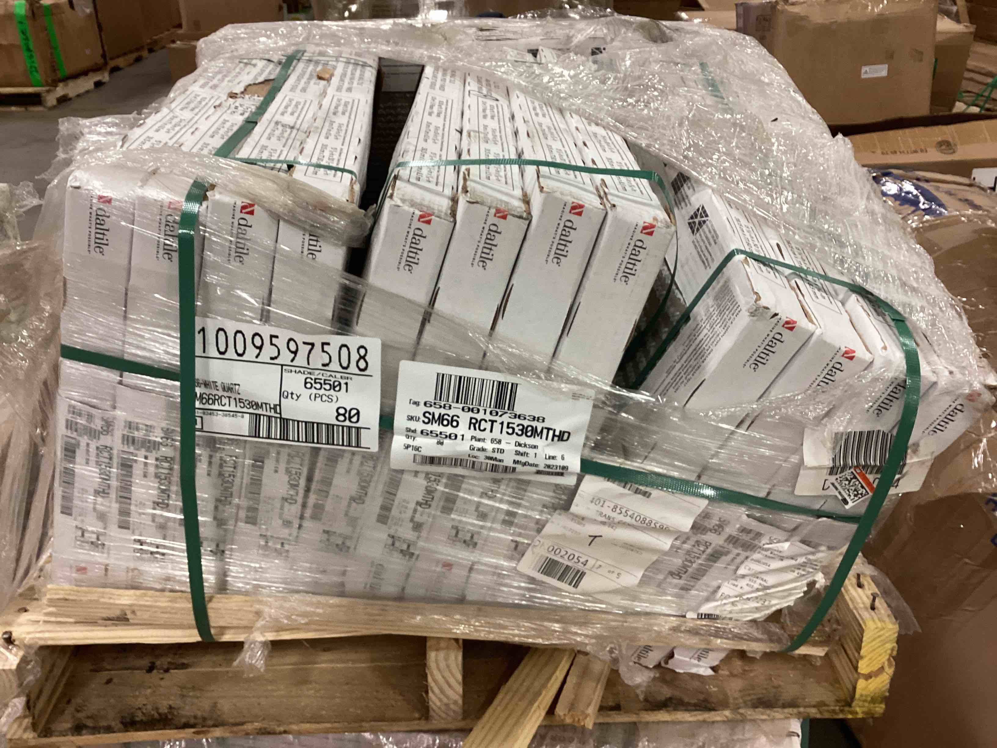 https://s3.amazonaws.com/lotting-images-prod/bidfta/RED5167187_1691516712545.jpeg