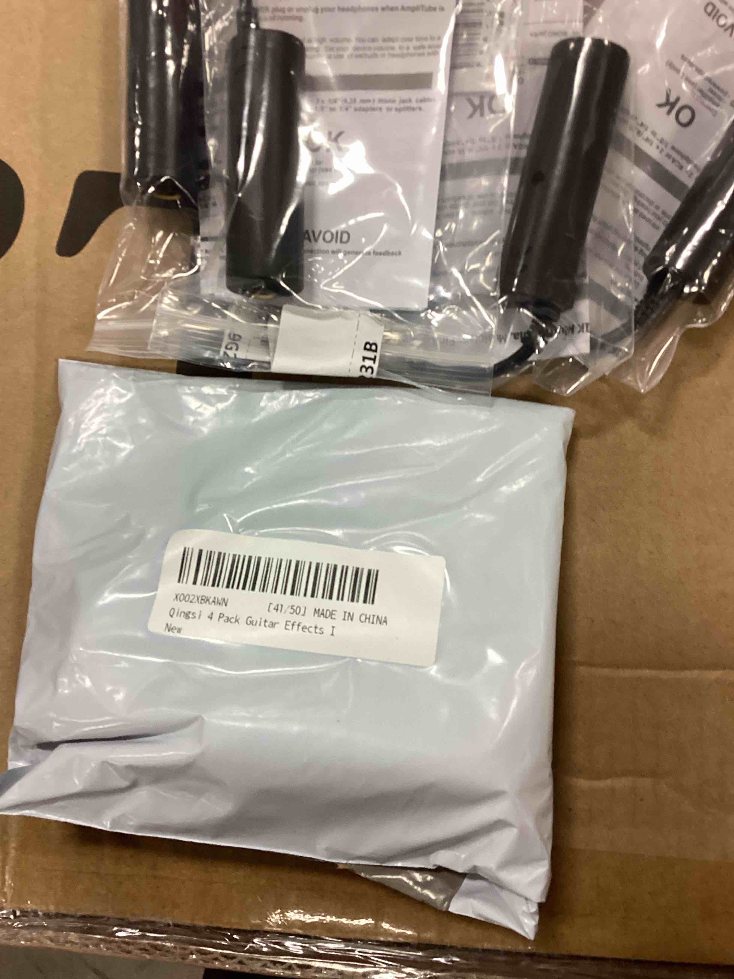 https://s3.amazonaws.com/lotting-images-prod/bidfta/RED5167620_1692042046623.jpeg