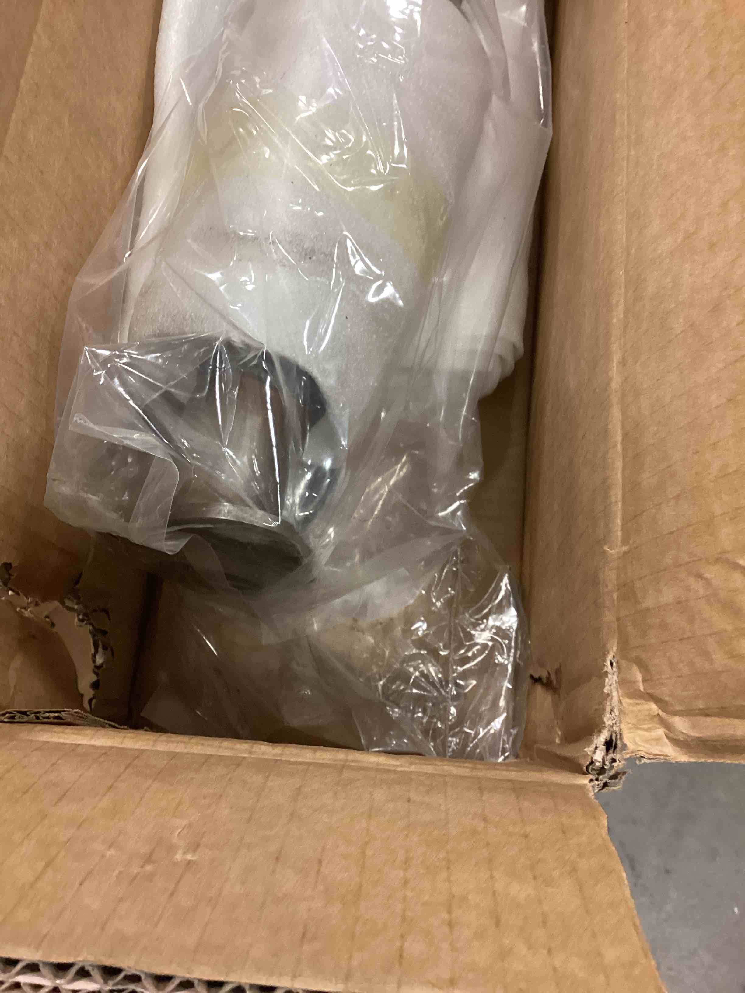 https://s3.amazonaws.com/lotting-images-prod/bidfta/RED5167627_1692043463569.jpeg