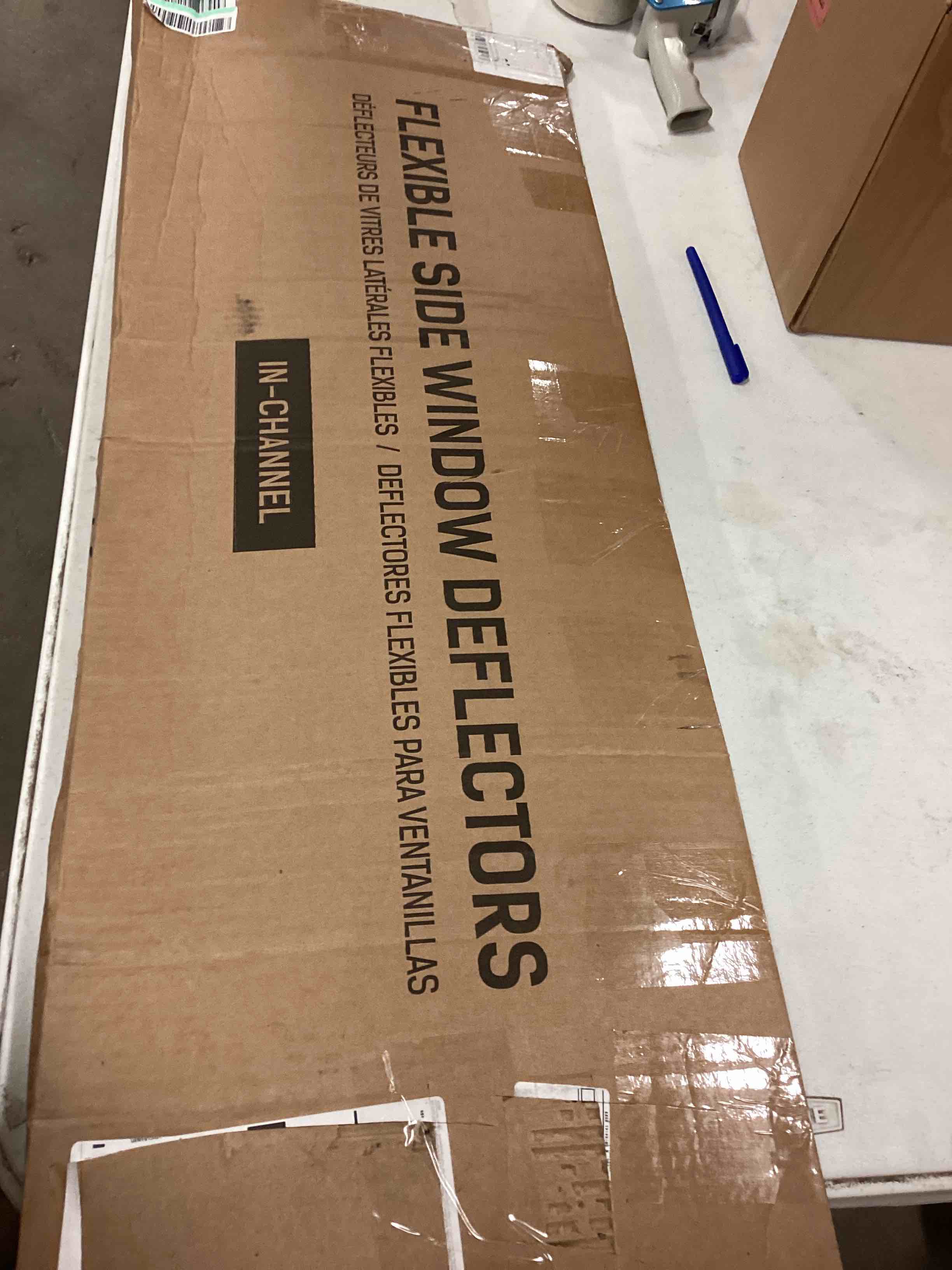 https://s3.amazonaws.com/lotting-images-prod/bidfta/RED5167728_1692648976963.jpeg