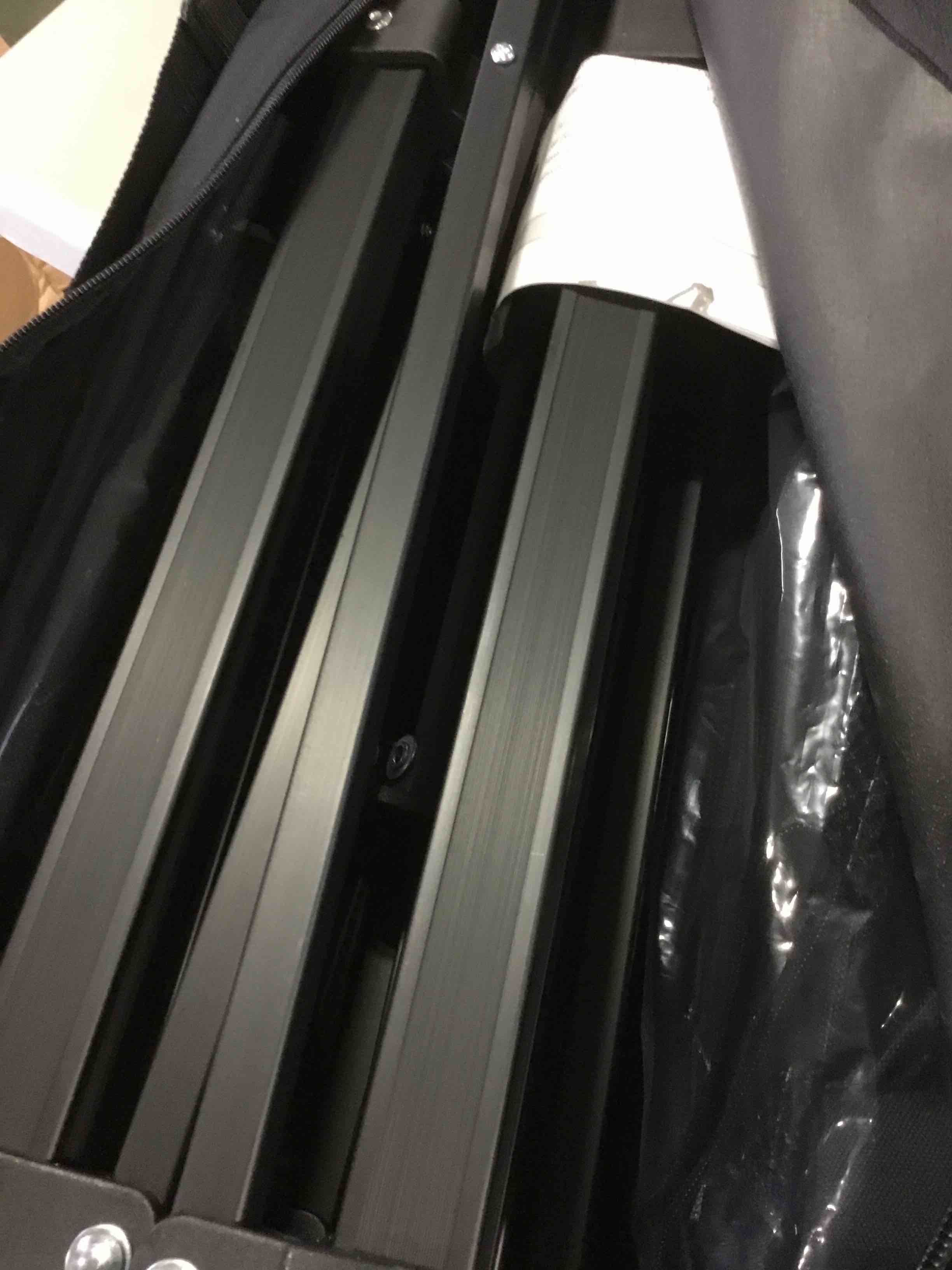 https://s3.amazonaws.com/lotting-images-prod/bidfta/RED5168777_1686841511438.jpeg