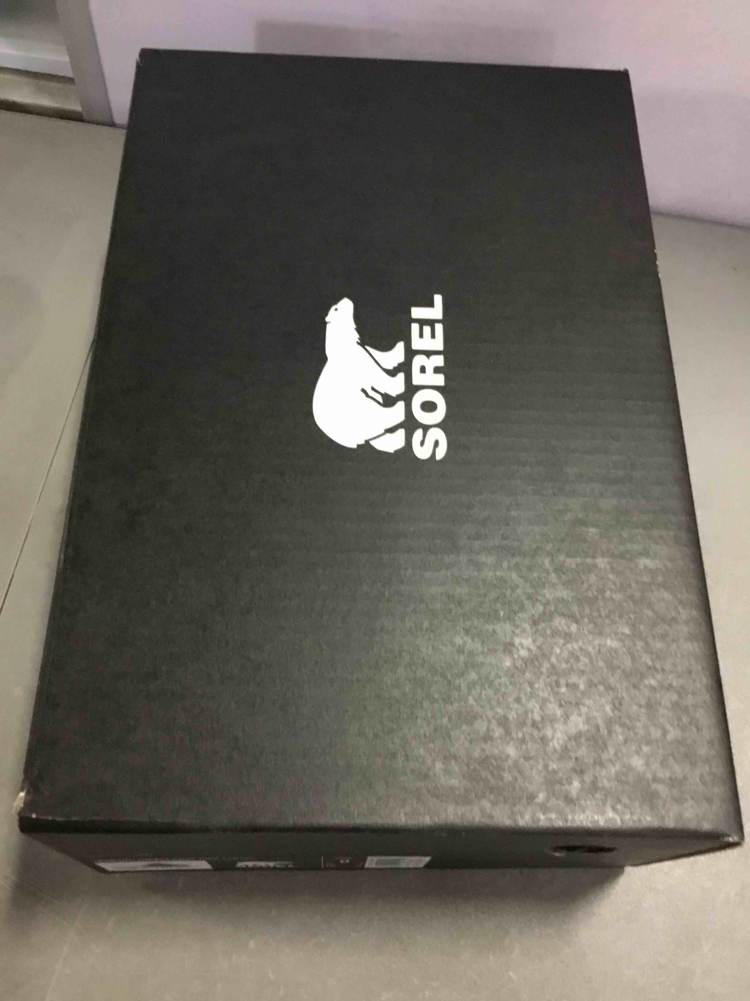 https://s3.amazonaws.com/lotting-images-prod/bidfta/RED5169403_1687284505990.jpeg