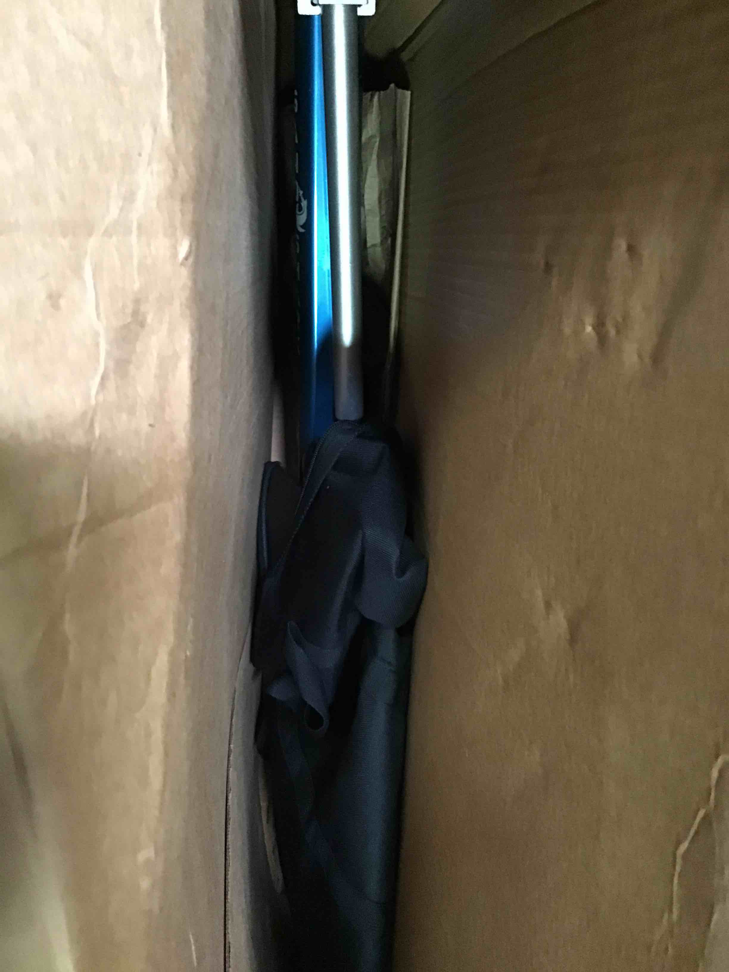 https://s3.amazonaws.com/lotting-images-prod/bidfta/RED5169509_1686326101629.jpeg