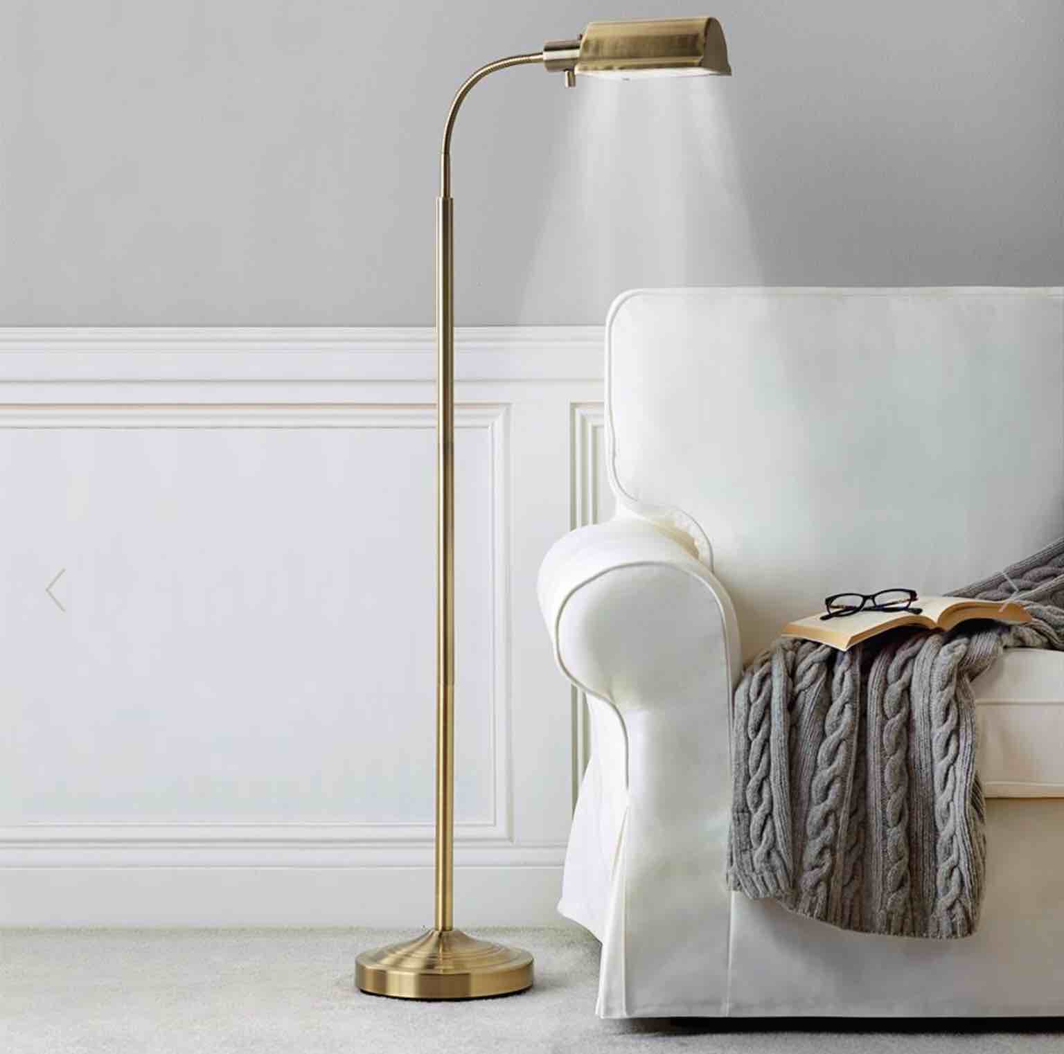 The Cordless Reading Lamp