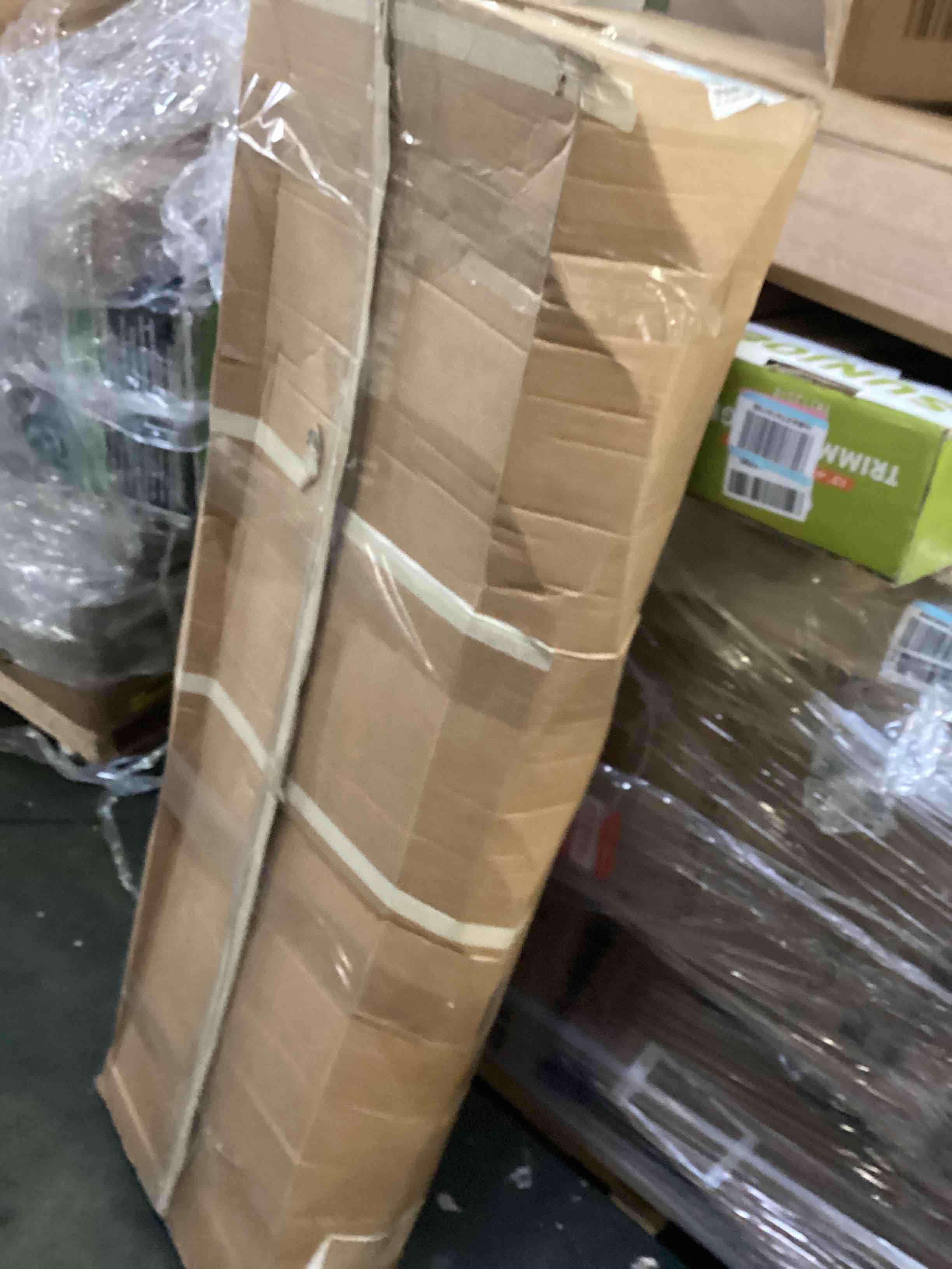 https://s3.amazonaws.com/lotting-images-prod/bidfta/RED5174377_1687260919768.jpeg