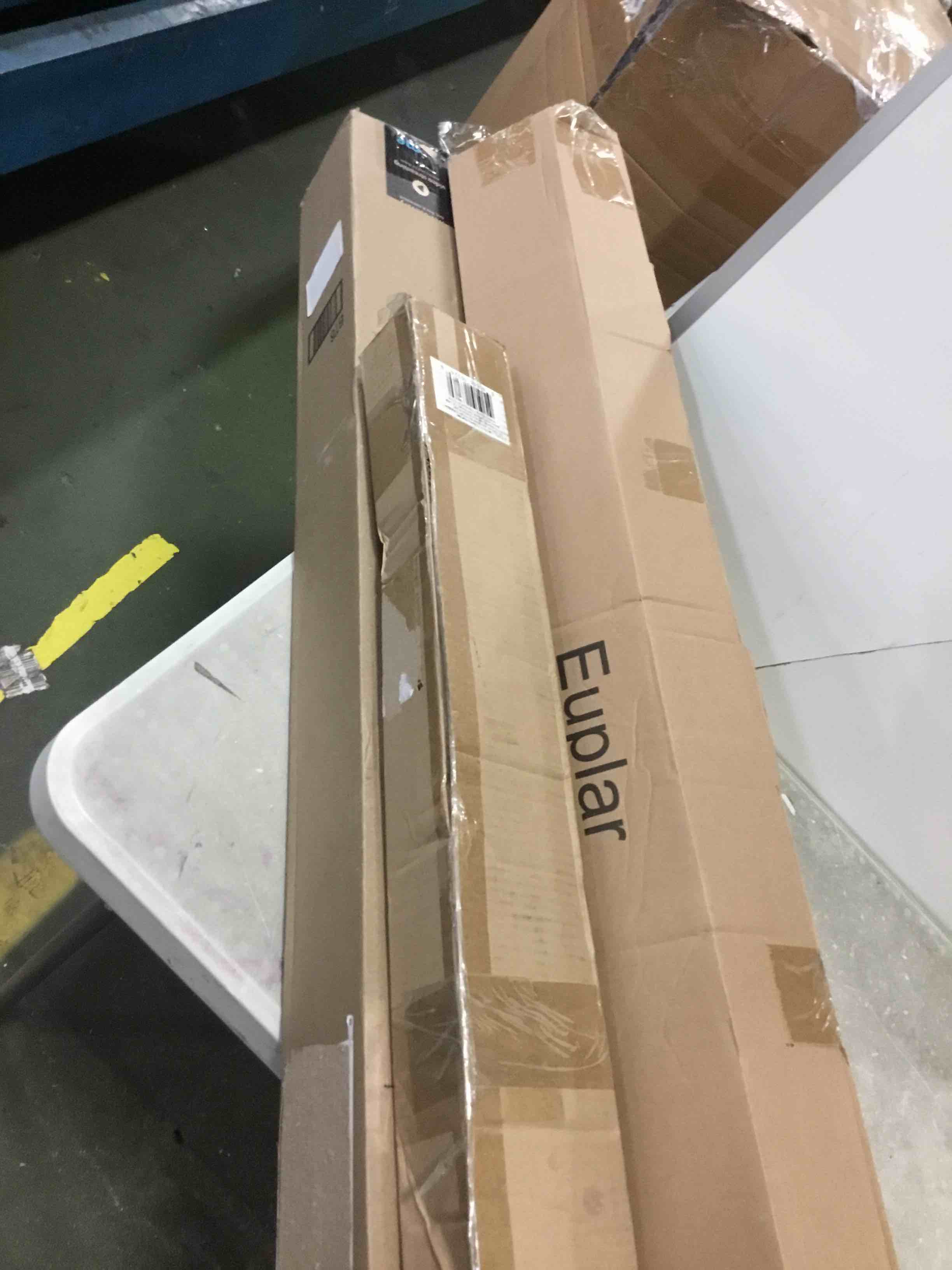 https://s3.amazonaws.com/lotting-images-prod/bidfta/RED5175438_1688655237524.jpeg