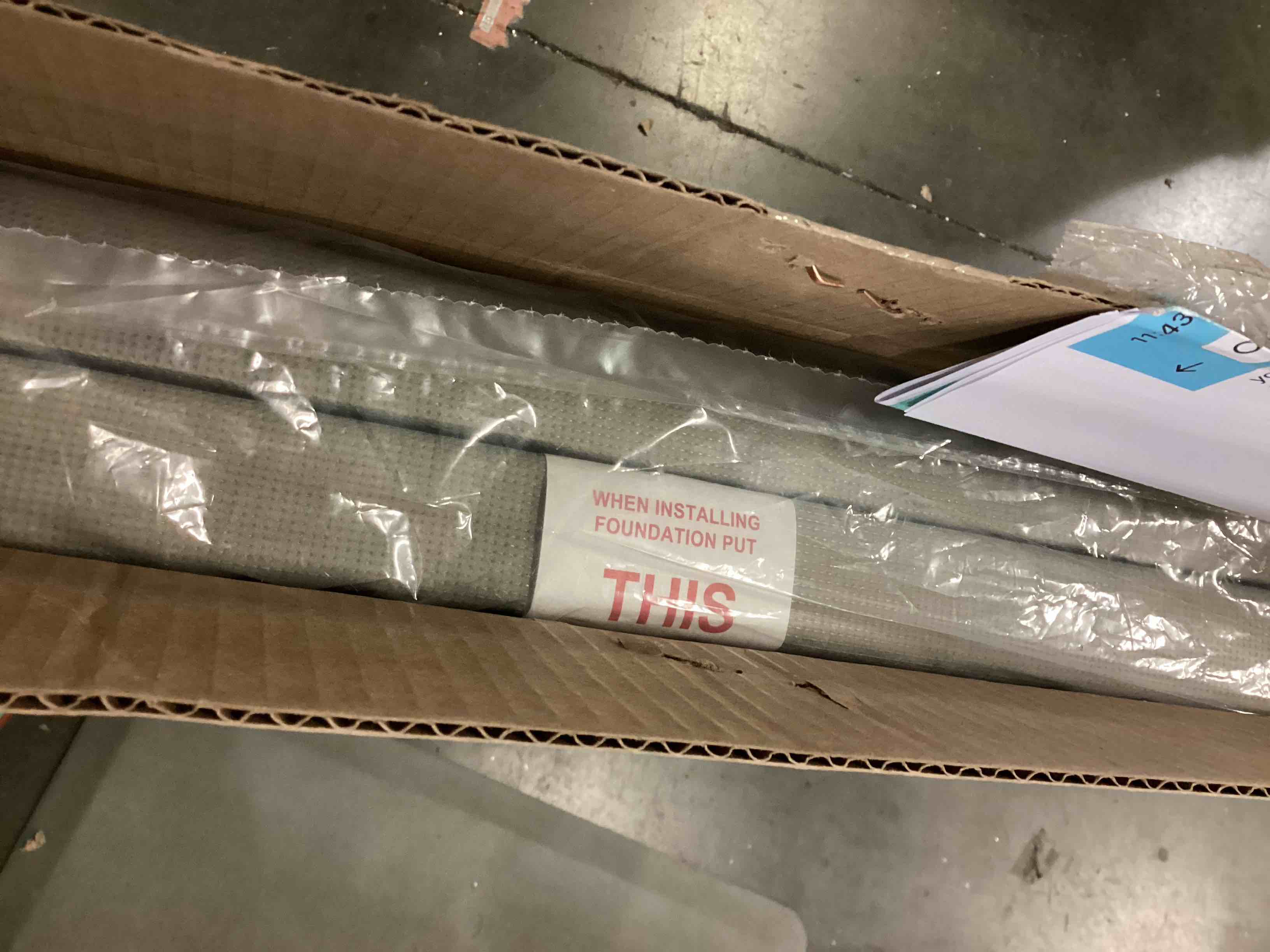 https://s3.amazonaws.com/lotting-images-prod/bidfta/RED5192540_1709141874420.jpeg