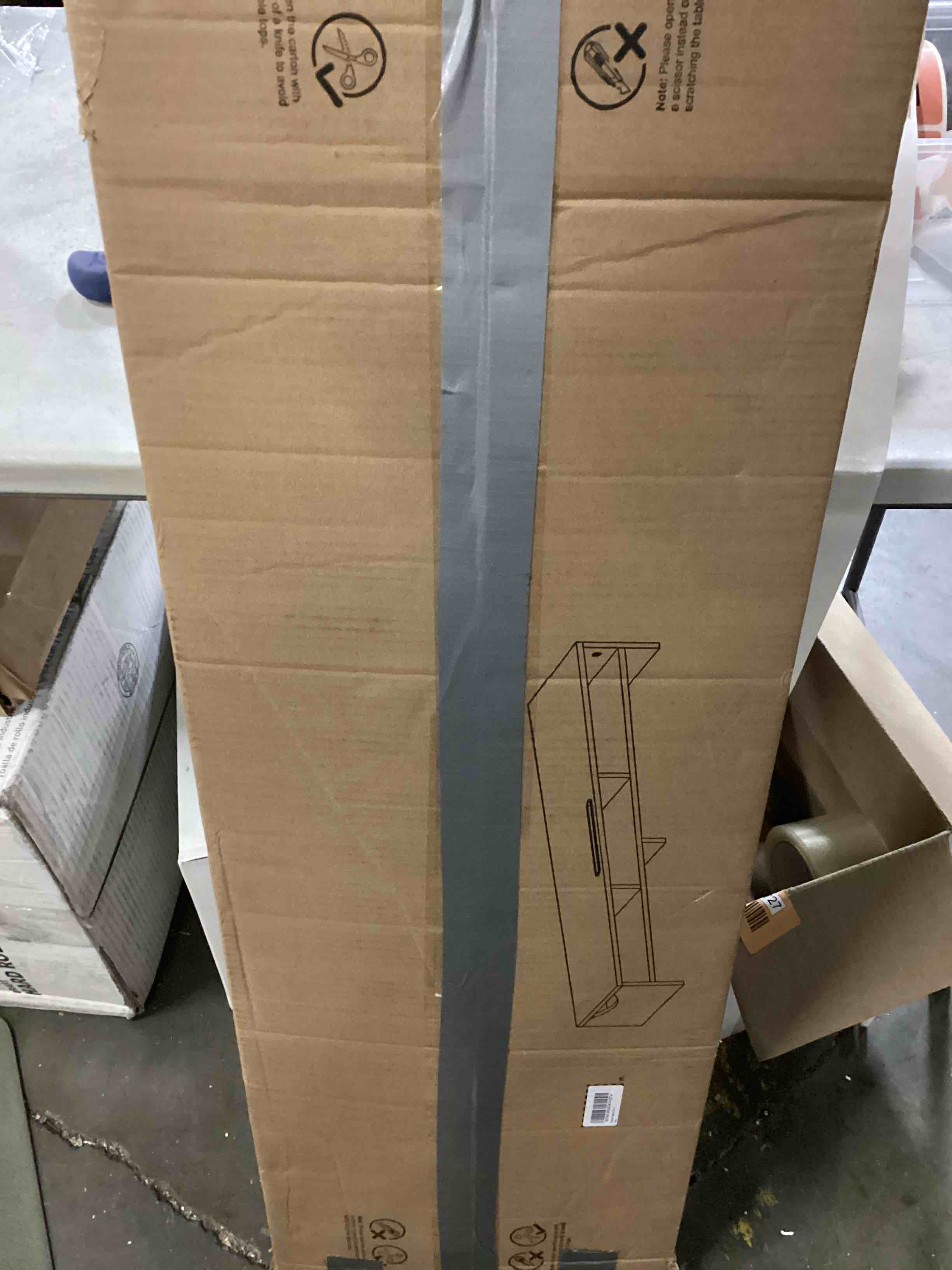 https://s3.amazonaws.com/lotting-images-prod/bidfta/RED5192572_1709150435379.jpeg