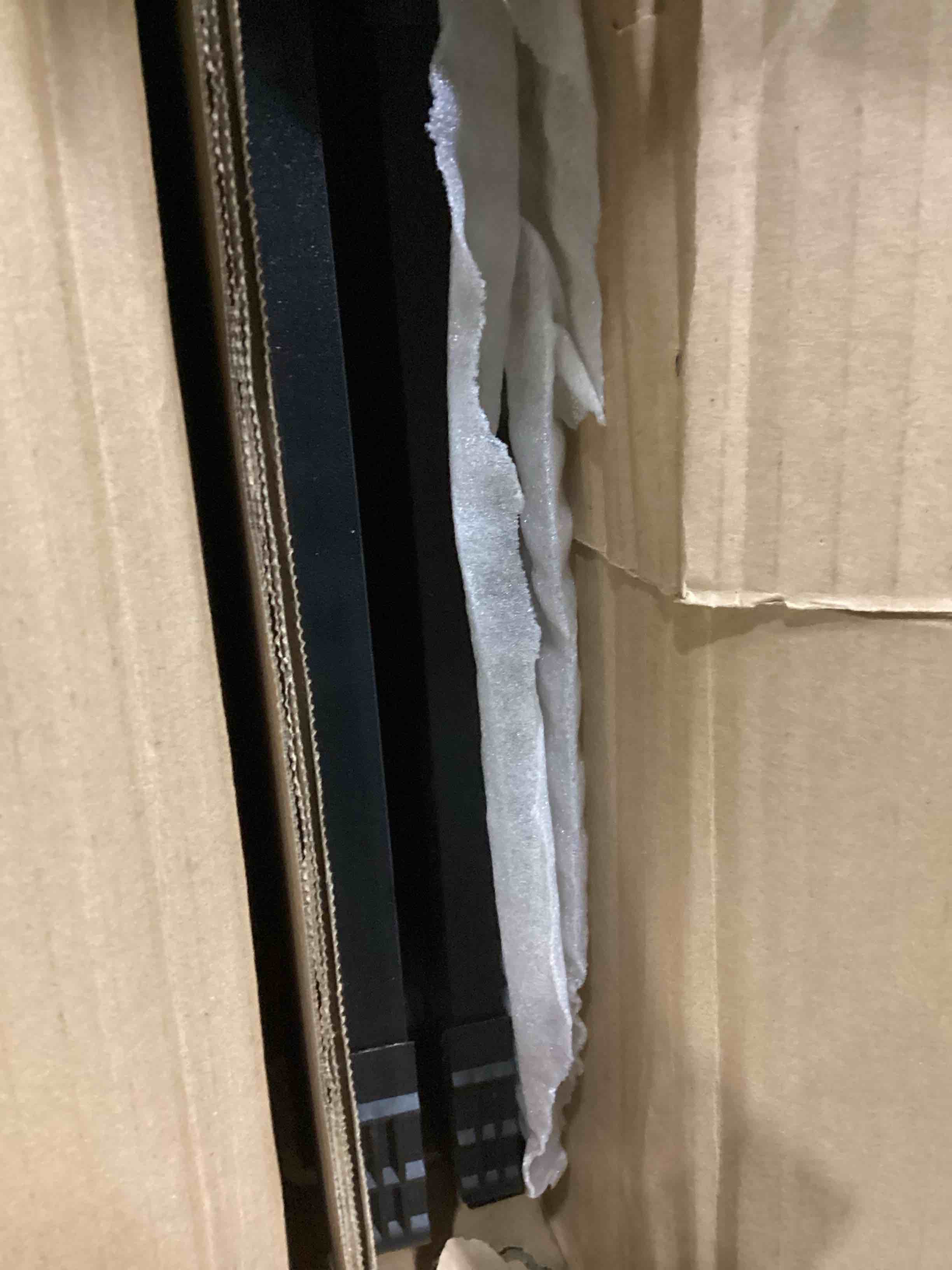 https://s3.amazonaws.com/lotting-images-prod/bidfta/RED5192572_1709150460254.jpeg