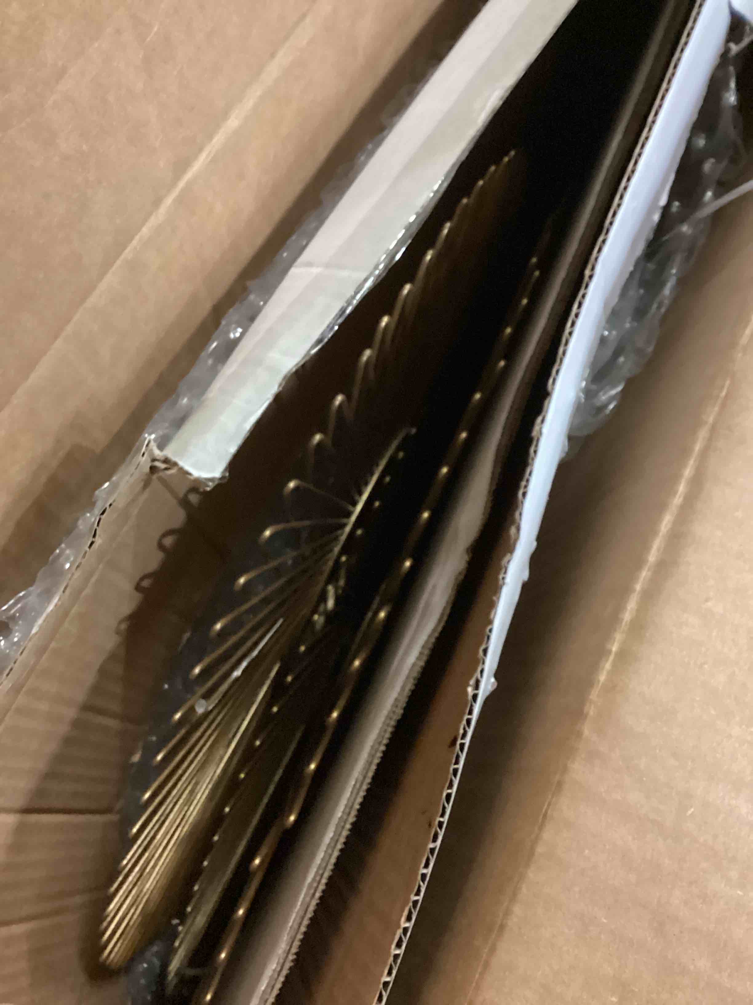 https://s3.amazonaws.com/lotting-images-prod/bidfta/RED5192655_1709231535535.jpeg