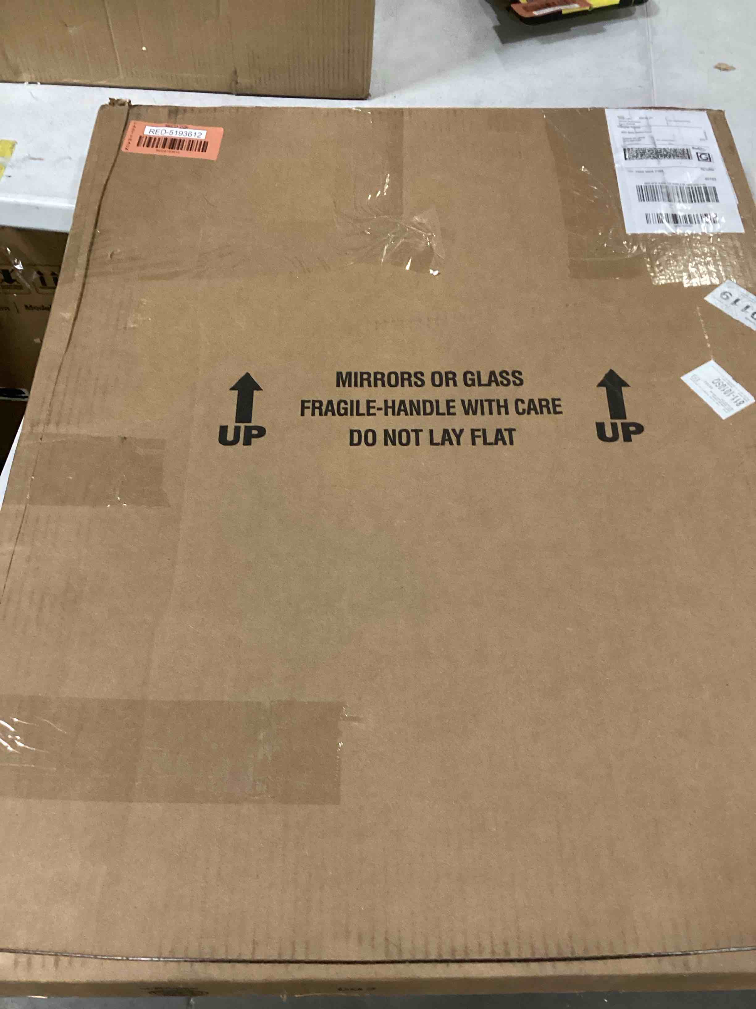 https://s3.amazonaws.com/lotting-images-prod/bidfta/RED5193612_1706553316055.jpeg