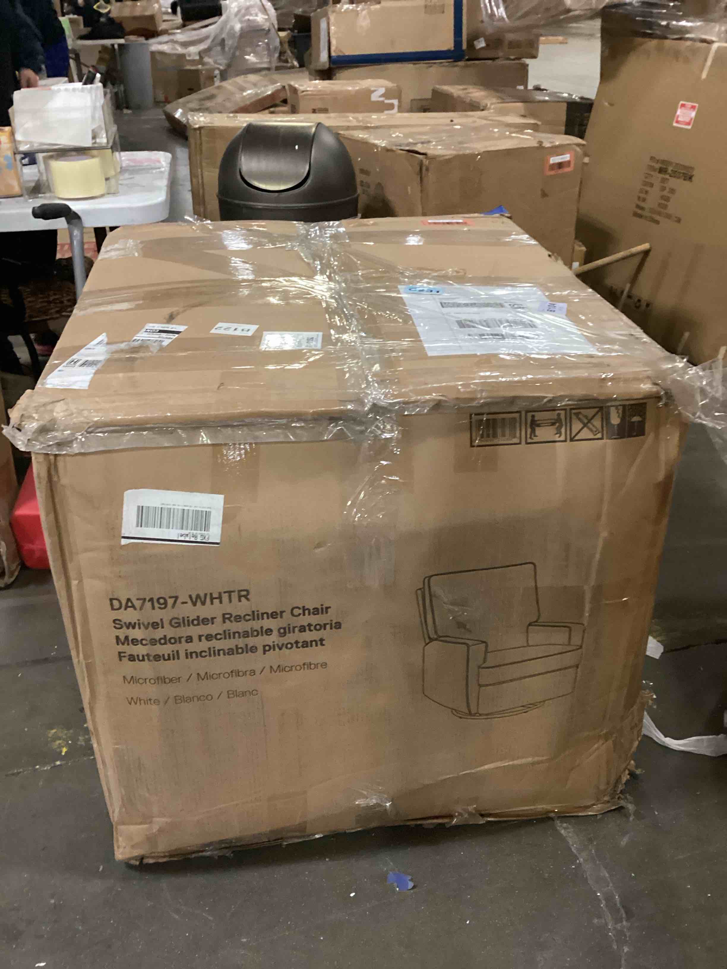 https://s3.amazonaws.com/lotting-images-prod/bidfta/RED5194091_1707826671837.jpeg
