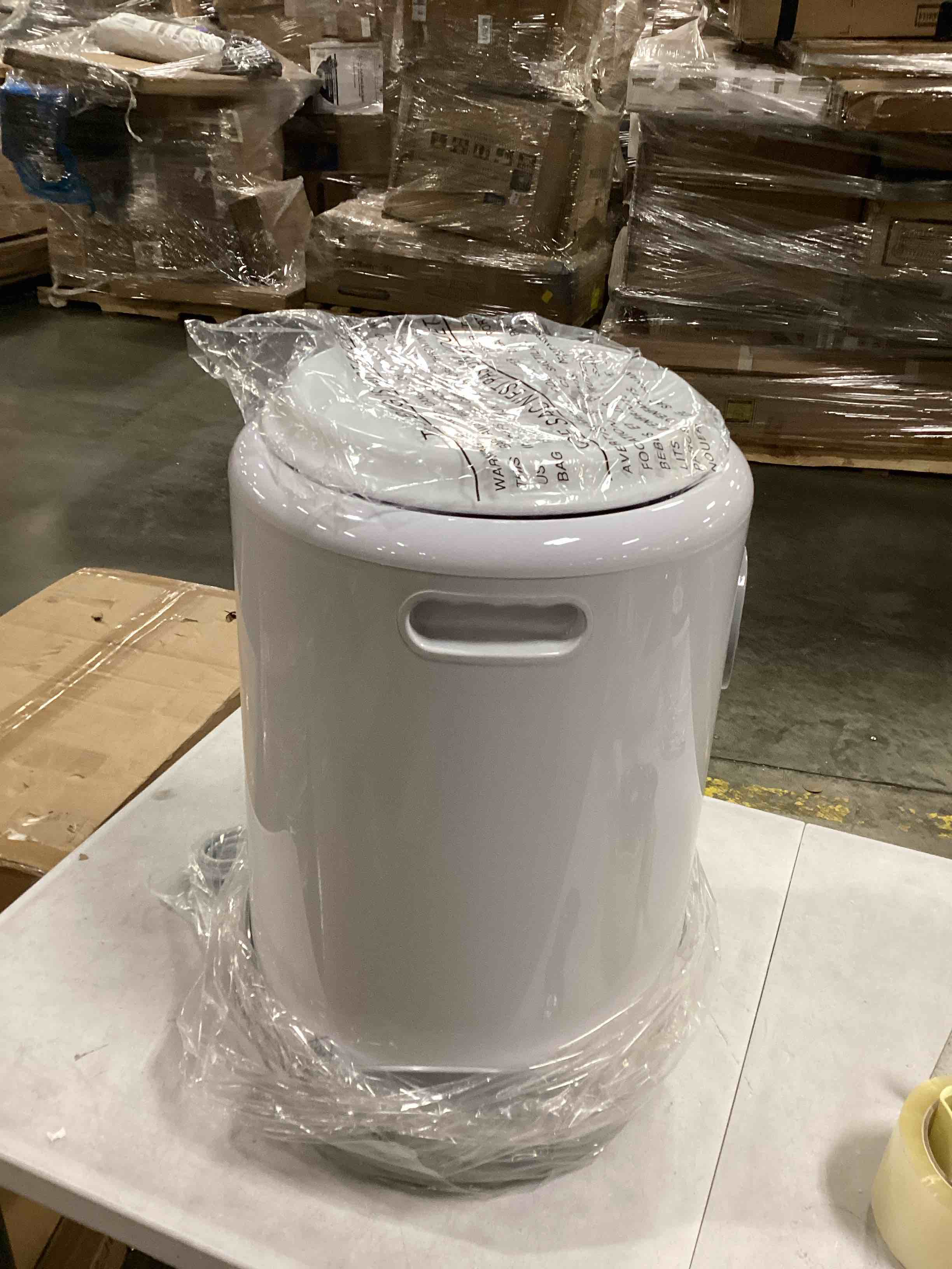 https://s3.amazonaws.com/lotting-images-prod/bidfta/RED5194226_1708007740914.jpeg