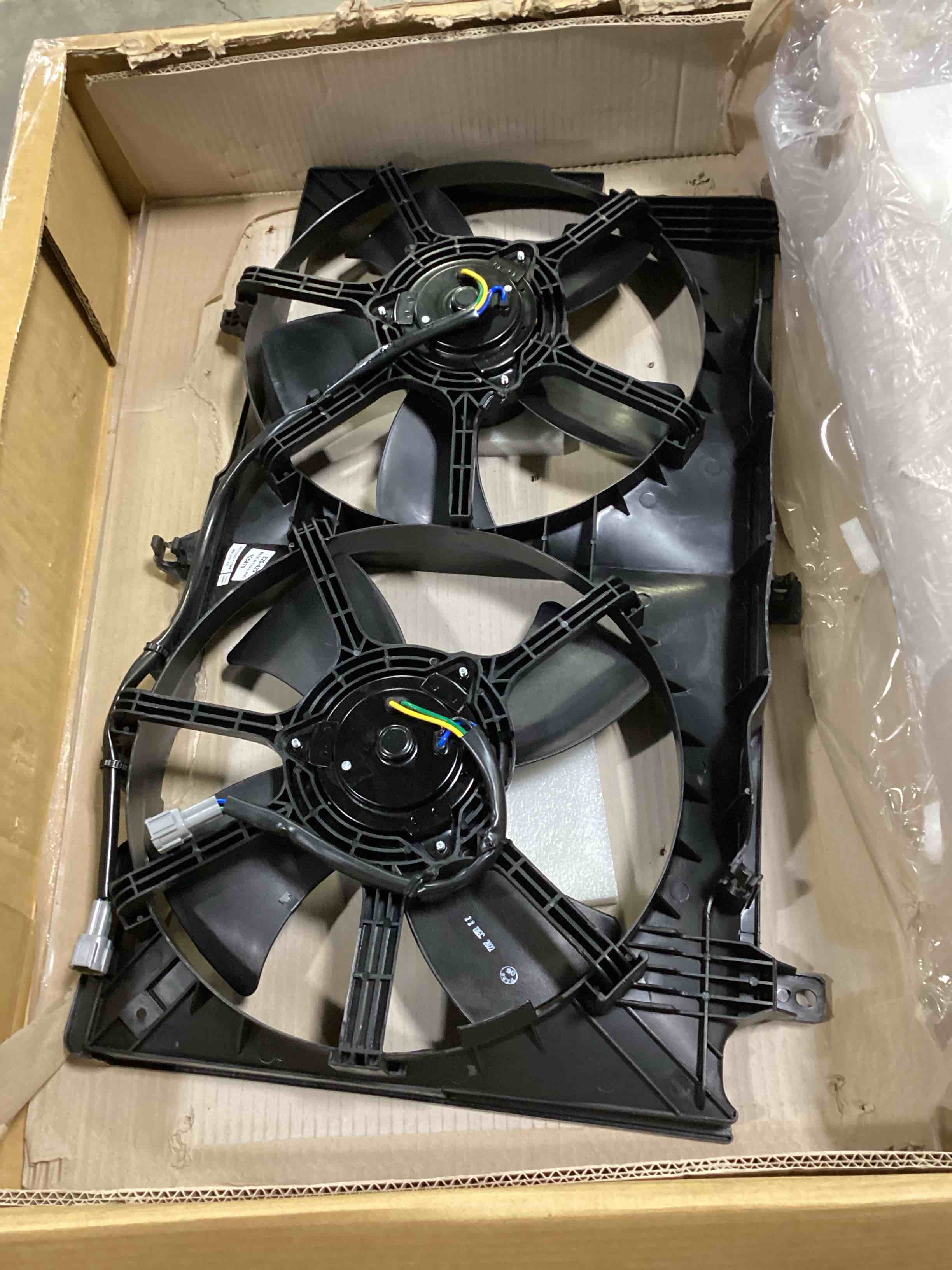 https://s3.amazonaws.com/lotting-images-prod/bidfta/RED5194411_1709041226110.jpeg