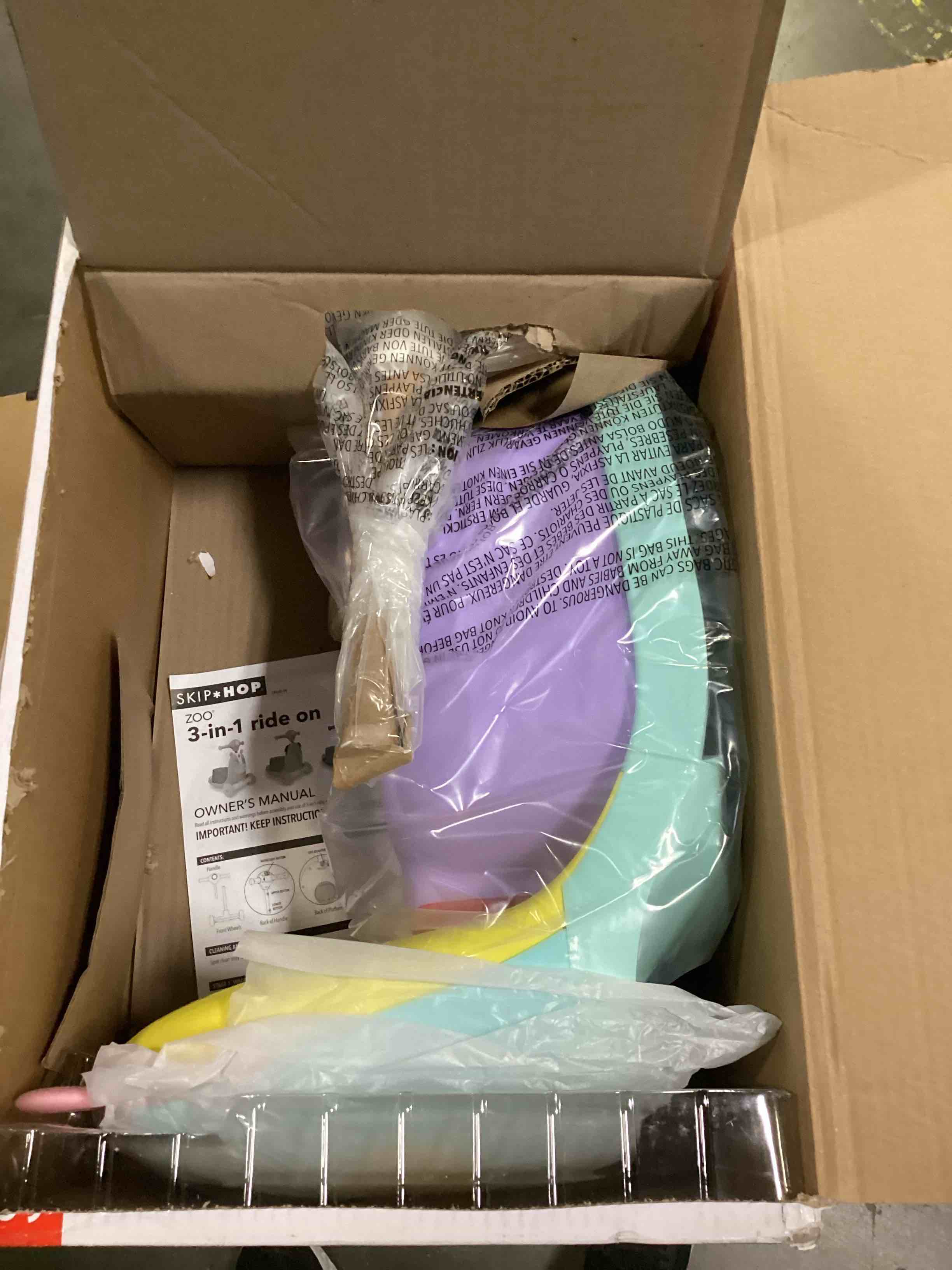 https://s3.amazonaws.com/lotting-images-prod/bidfta/RED5194412_1709041518029.jpeg