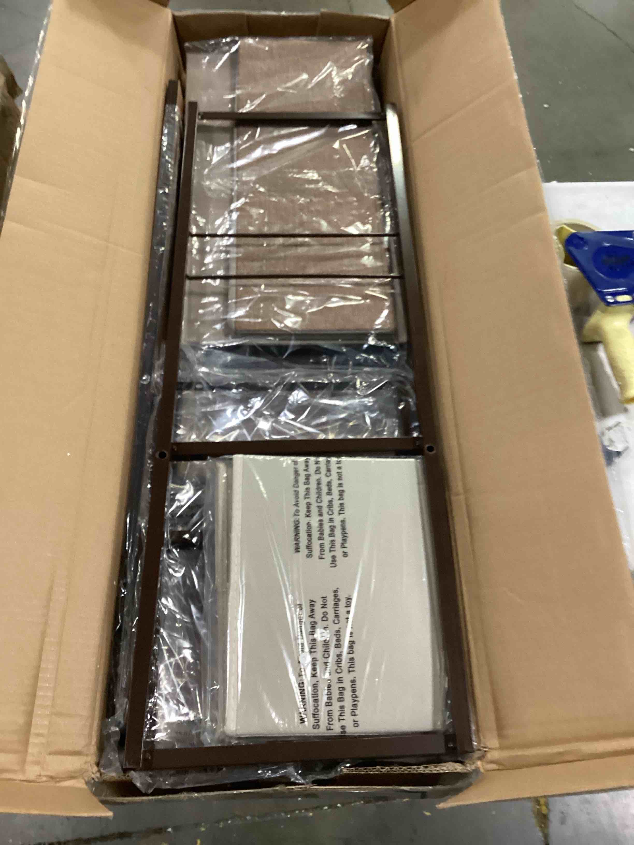 https://s3.amazonaws.com/lotting-images-prod/bidfta/RED5194545_1709236445431.jpeg