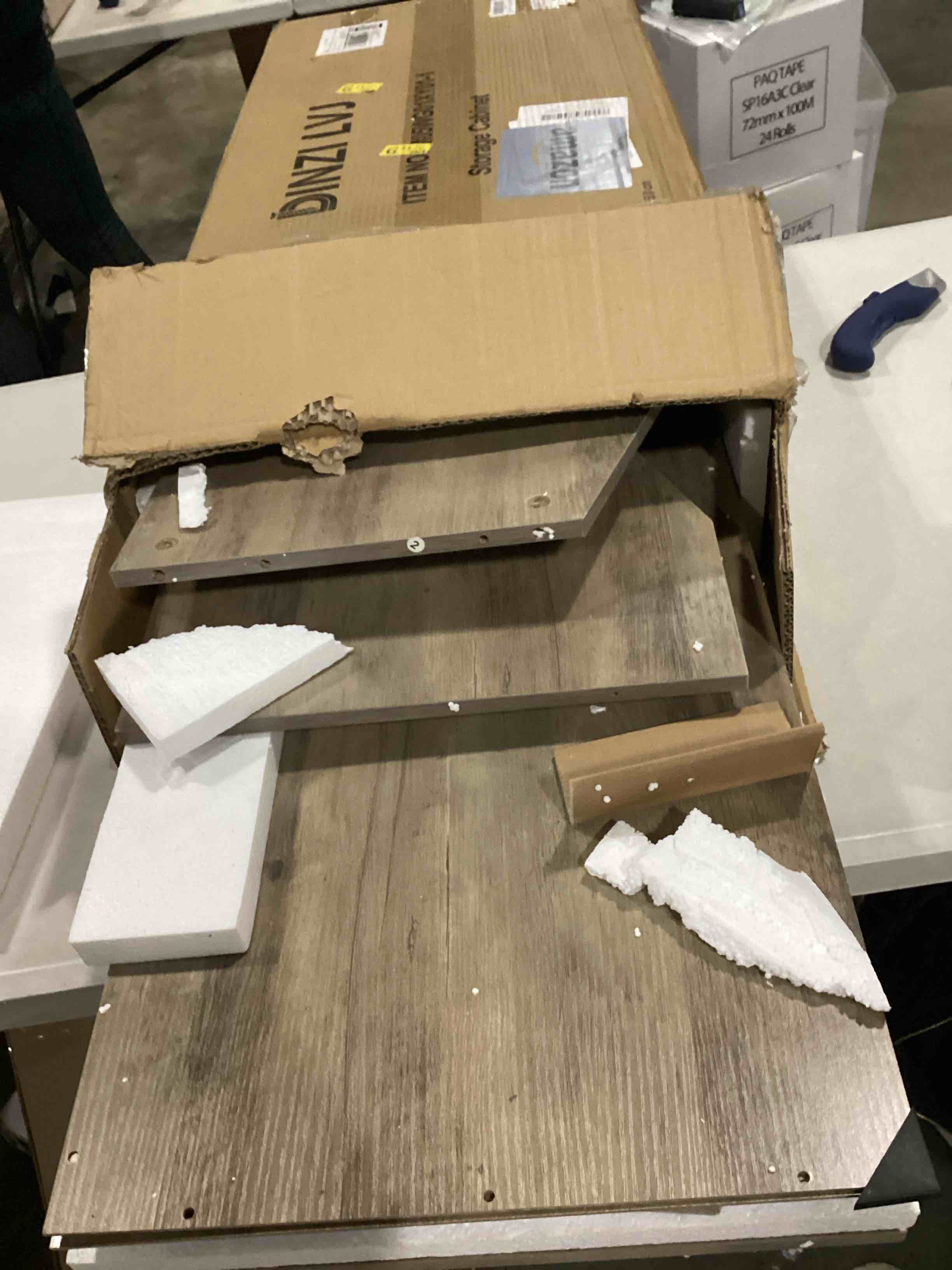 https://s3.amazonaws.com/lotting-images-prod/bidfta/RED5194587_1709583660471.jpeg