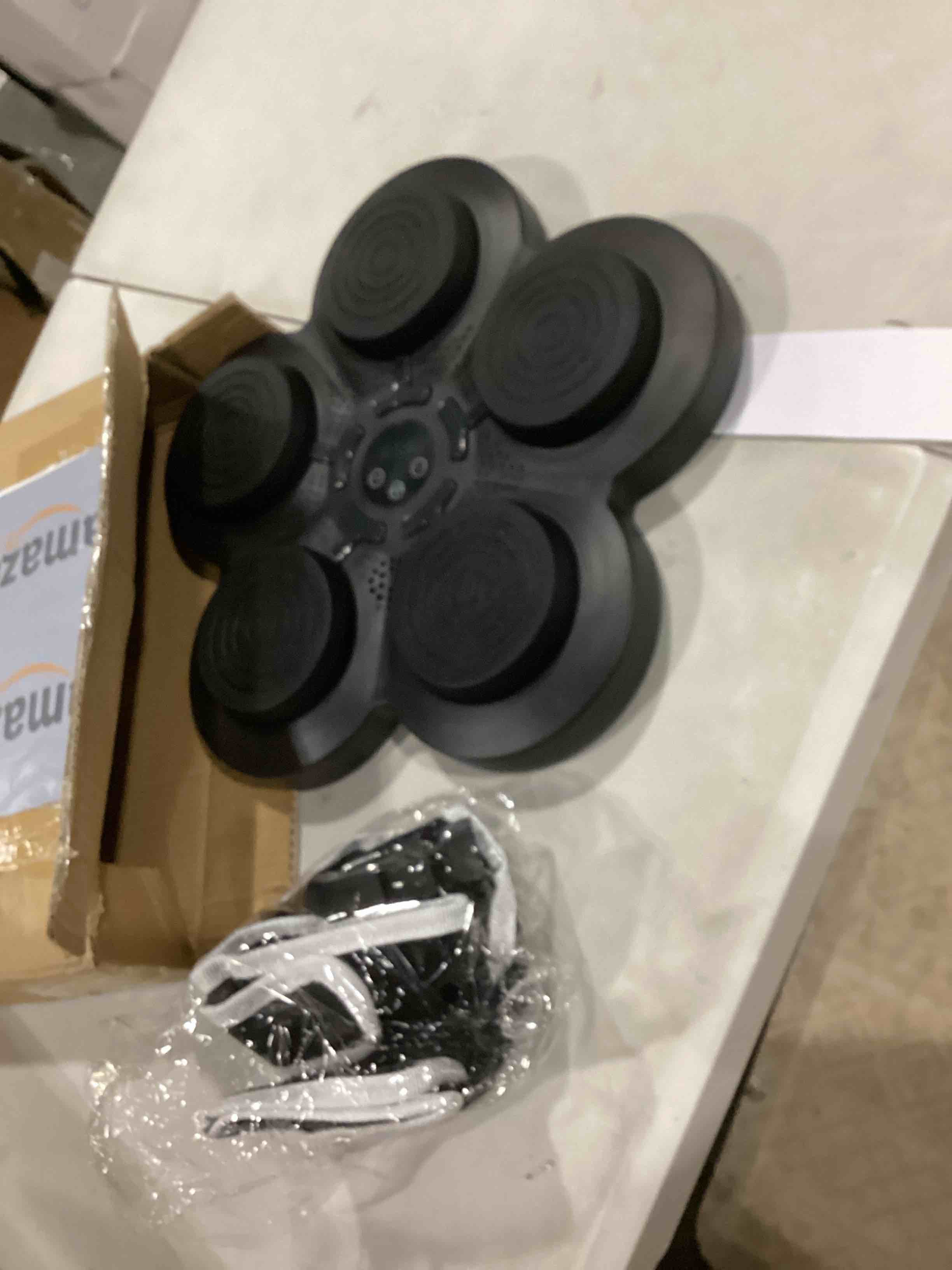 https://s3.amazonaws.com/lotting-images-prod/bidfta/RED5194591_1709640593956.jpeg