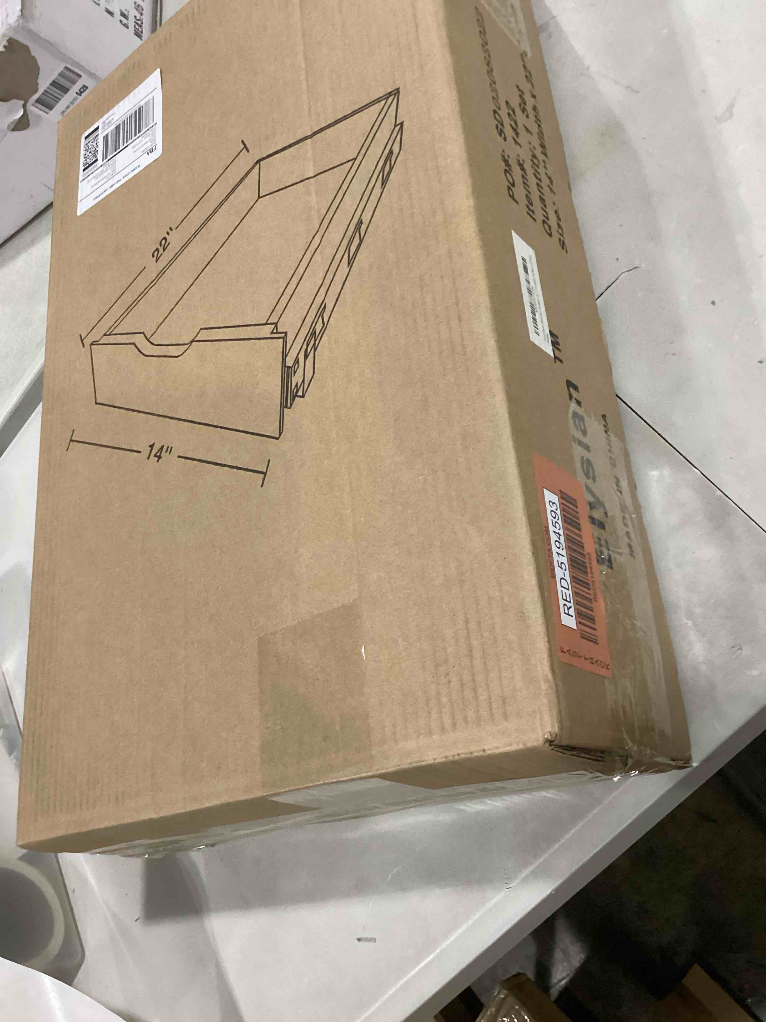 https://s3.amazonaws.com/lotting-images-prod/bidfta/RED5194593_1709641165022.jpeg
