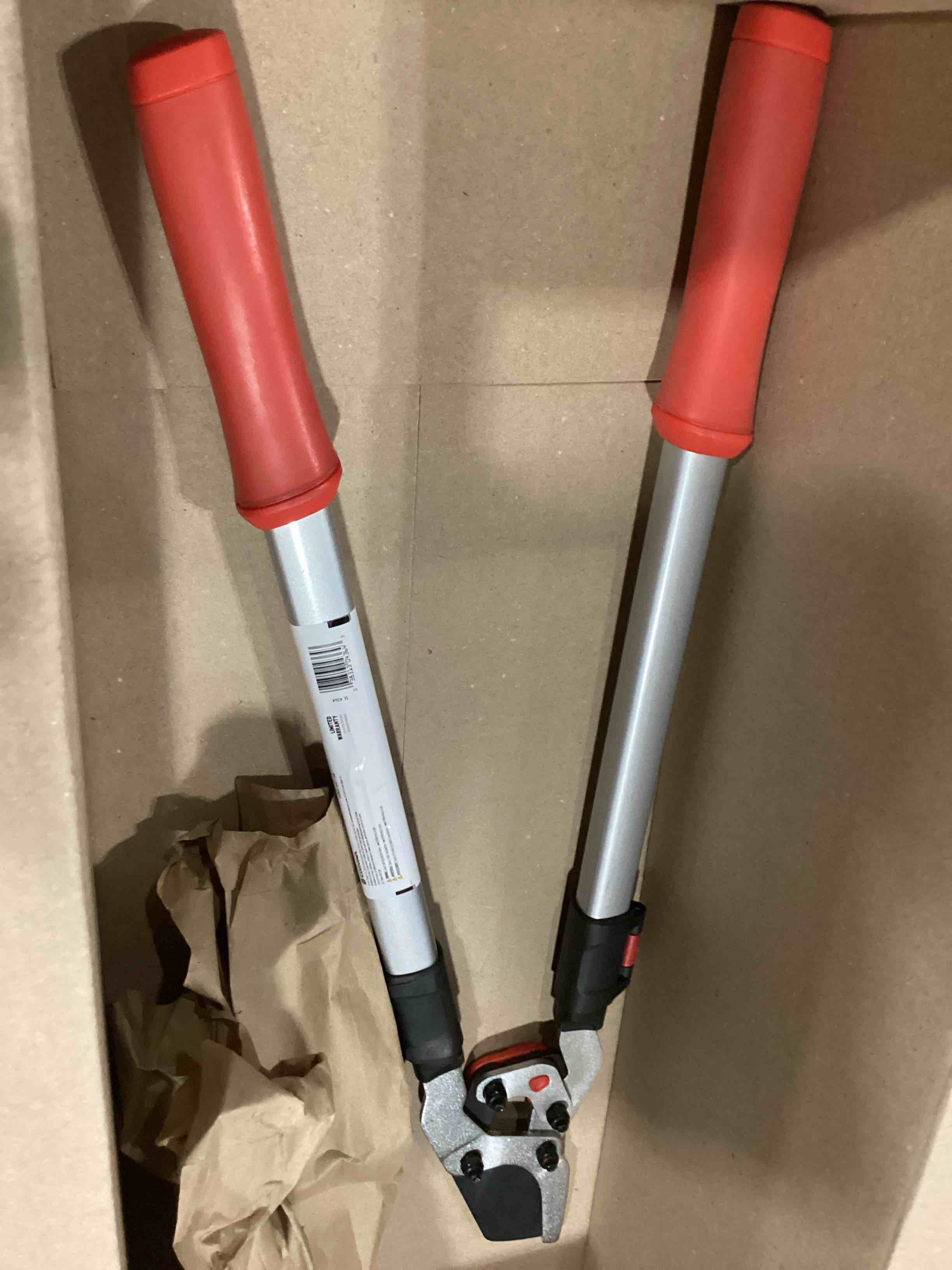 https://s3.amazonaws.com/lotting-images-prod/bidfta/RED5194735_1709738719886.jpeg