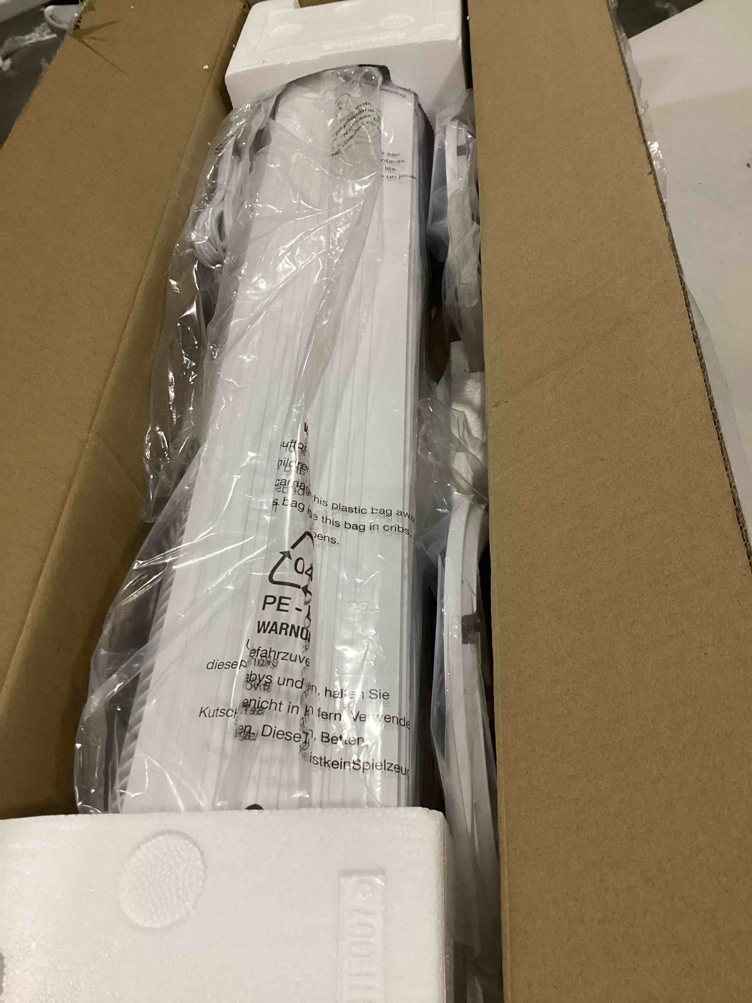 https://s3.amazonaws.com/lotting-images-prod/bidfta/RED5194737_1709739040145.jpeg