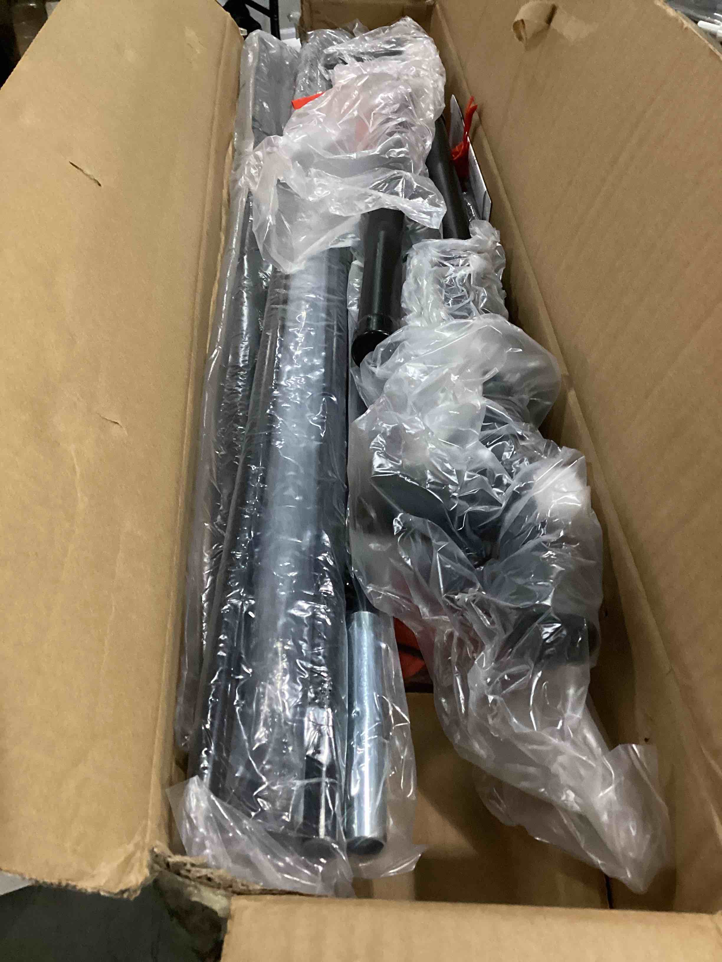 https://s3.amazonaws.com/lotting-images-prod/bidfta/RED5194918_1709907176789.jpeg