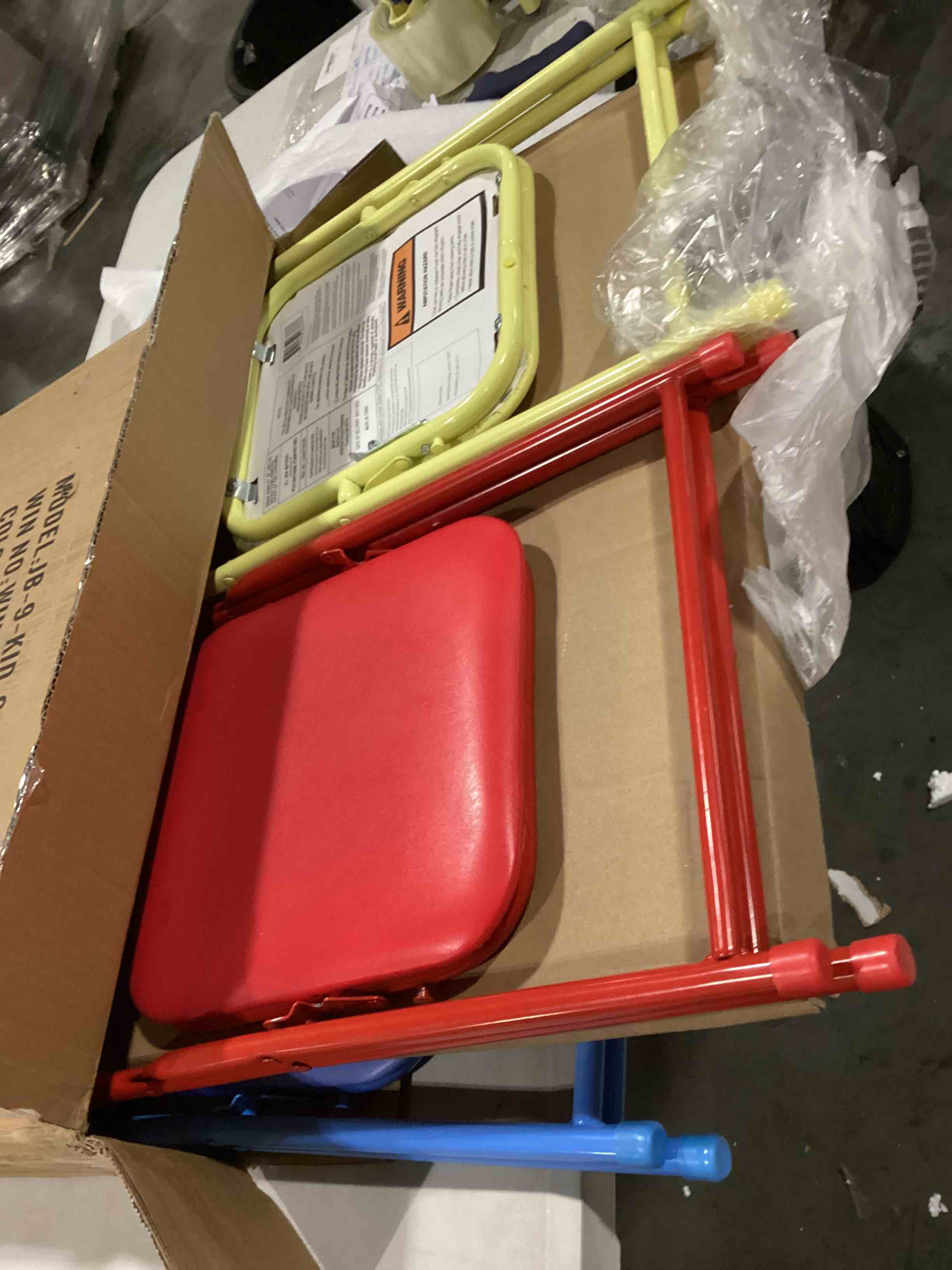 https://s3.amazonaws.com/lotting-images-prod/bidfta/RED5194925_1709909169486.jpeg