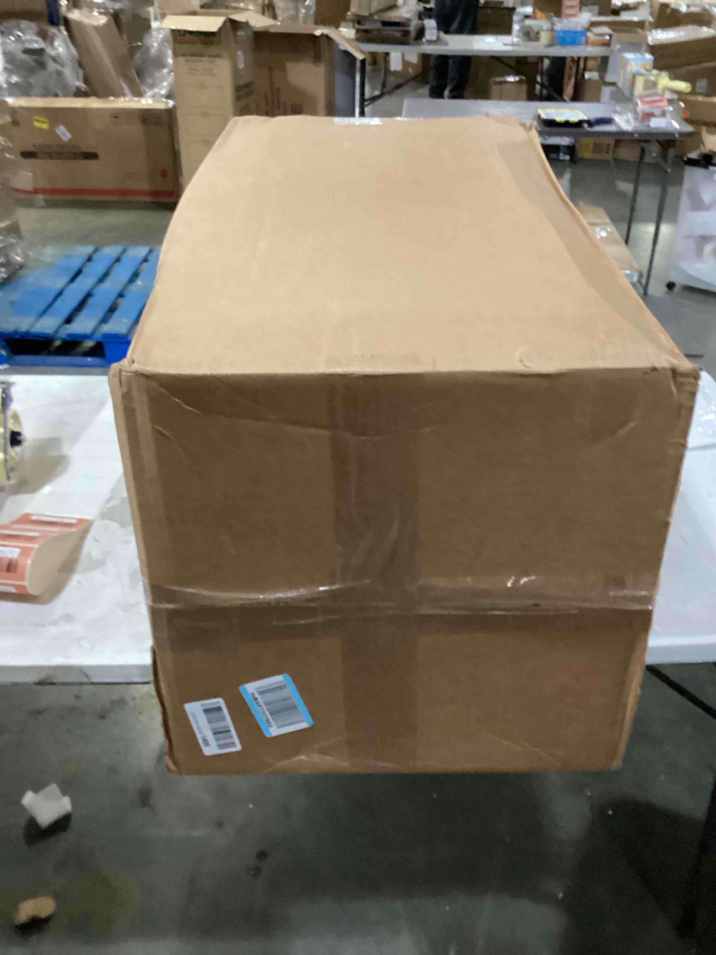 https://s3.amazonaws.com/lotting-images-prod/bidfta/RED5195272_1707248930398.jpeg