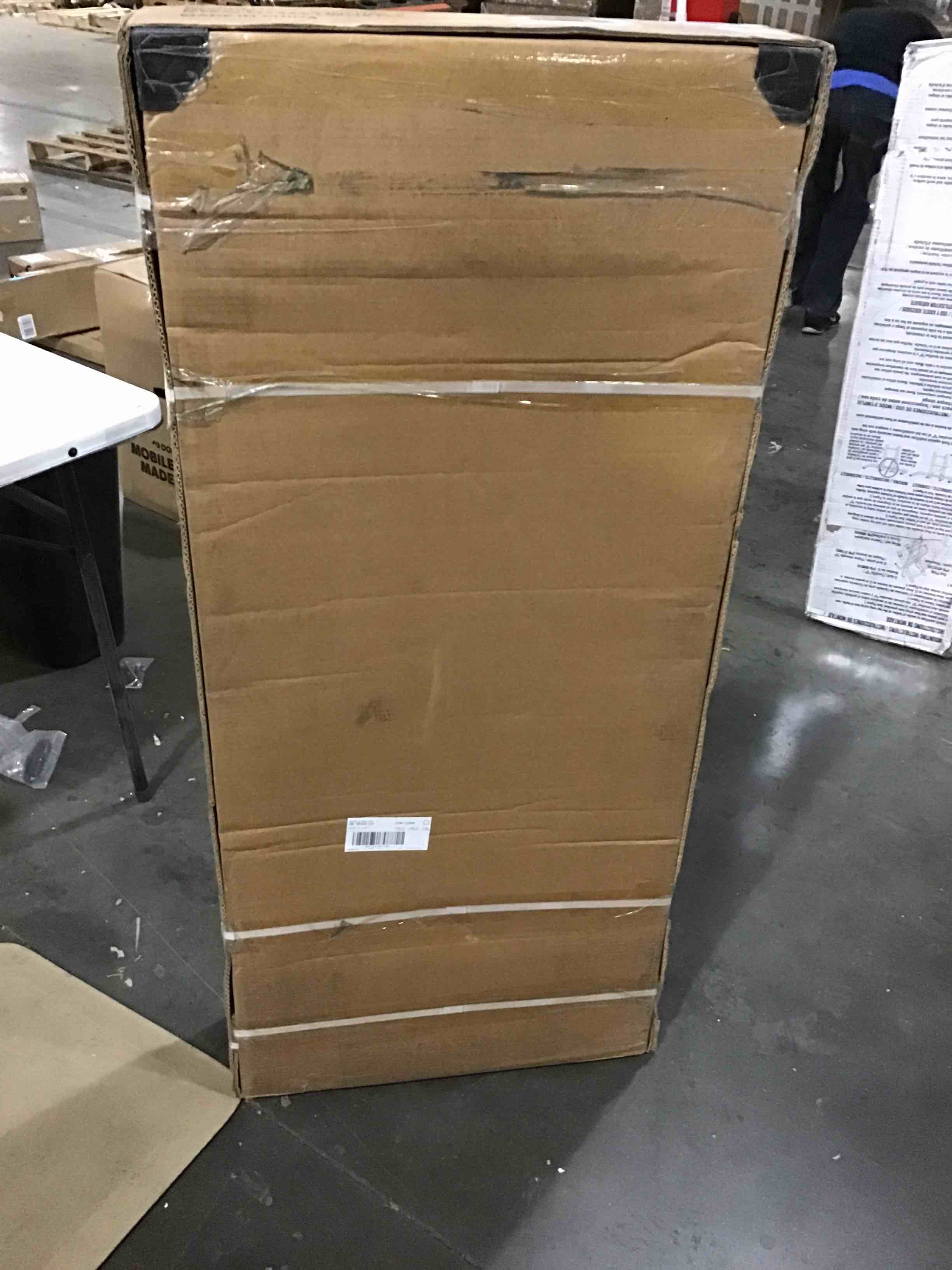 https://s3.amazonaws.com/lotting-images-prod/bidfta/RED5195563_1707504581271.jpeg
