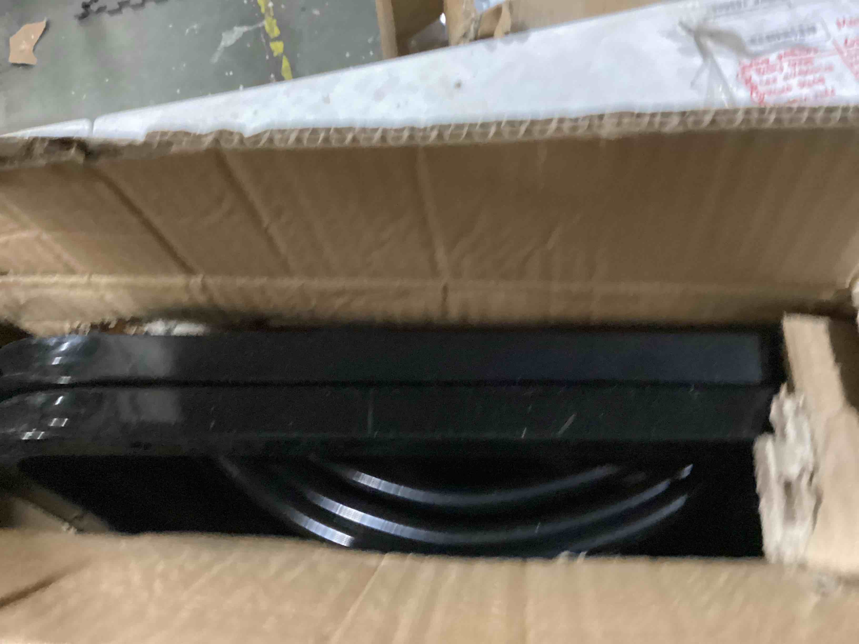 https://s3.amazonaws.com/lotting-images-prod/bidfta/RED5195884_1708108643587.jpeg
