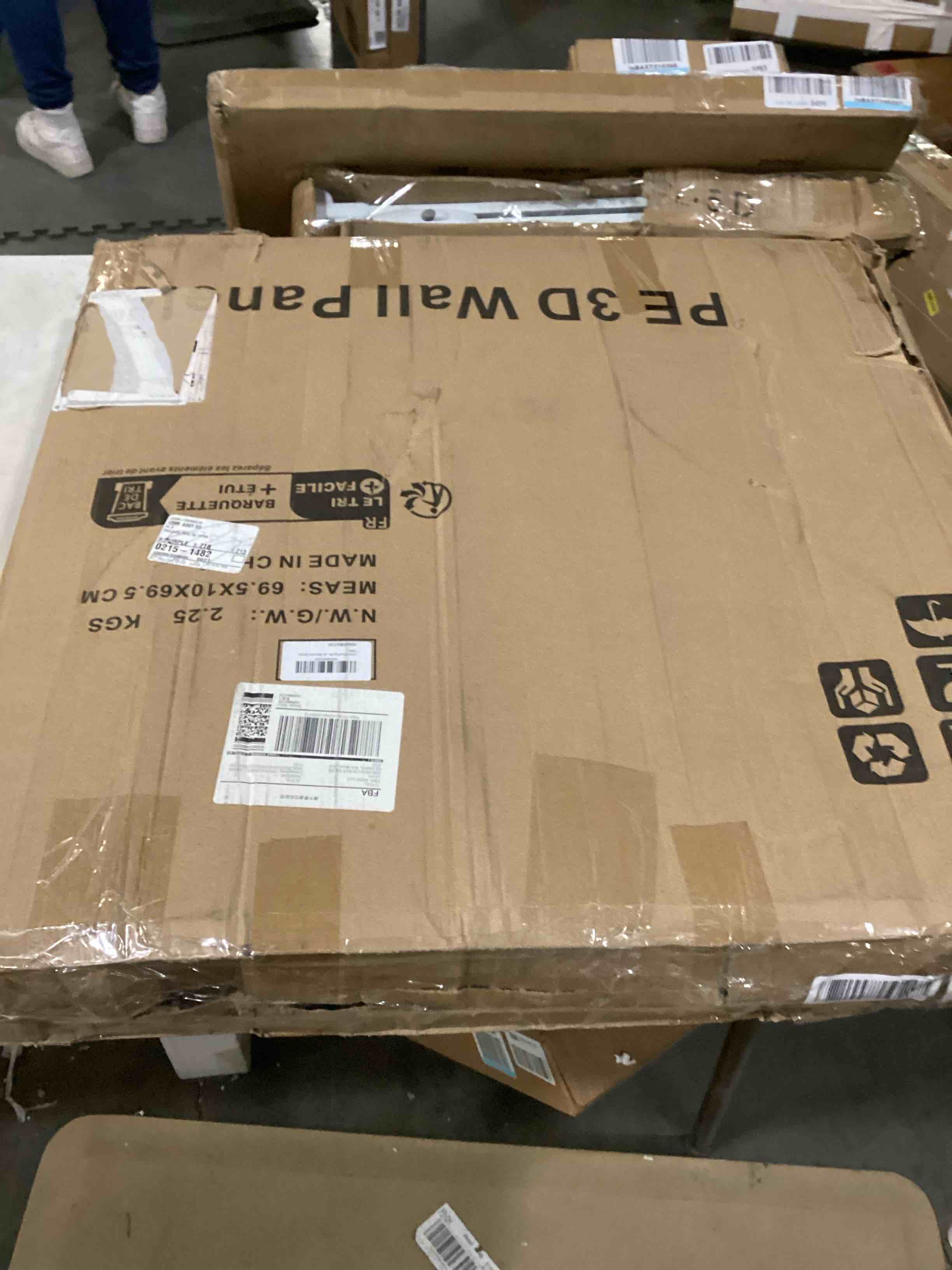 https://s3.amazonaws.com/lotting-images-prod/bidfta/RED5195900_1708111780337.jpeg